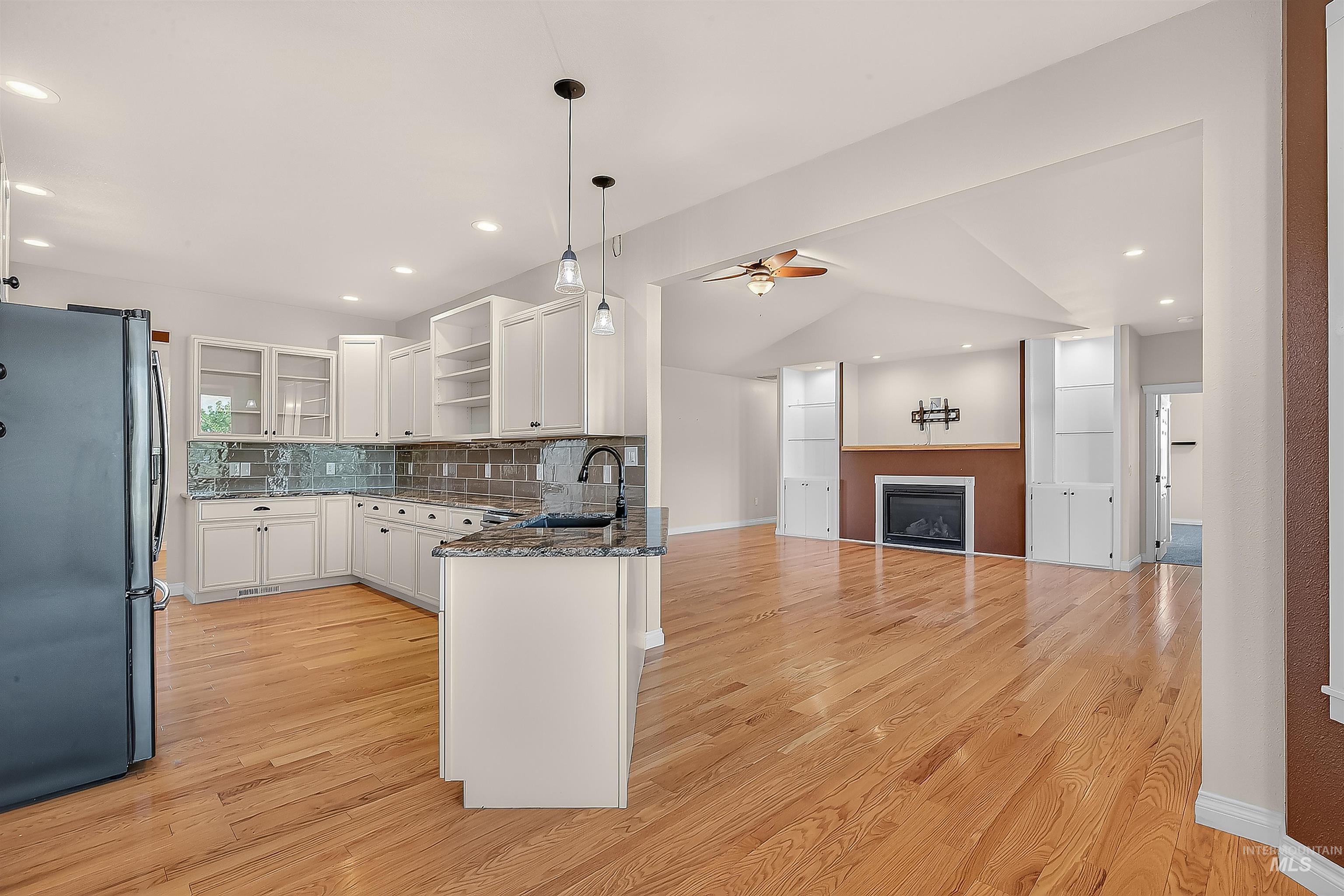 2233 Burrell Avenue, Lewiston, Idaho 83501, 6 Bedrooms, 4 Bathrooms, Residential For Sale, Price $1,299,000,MLS 98965088