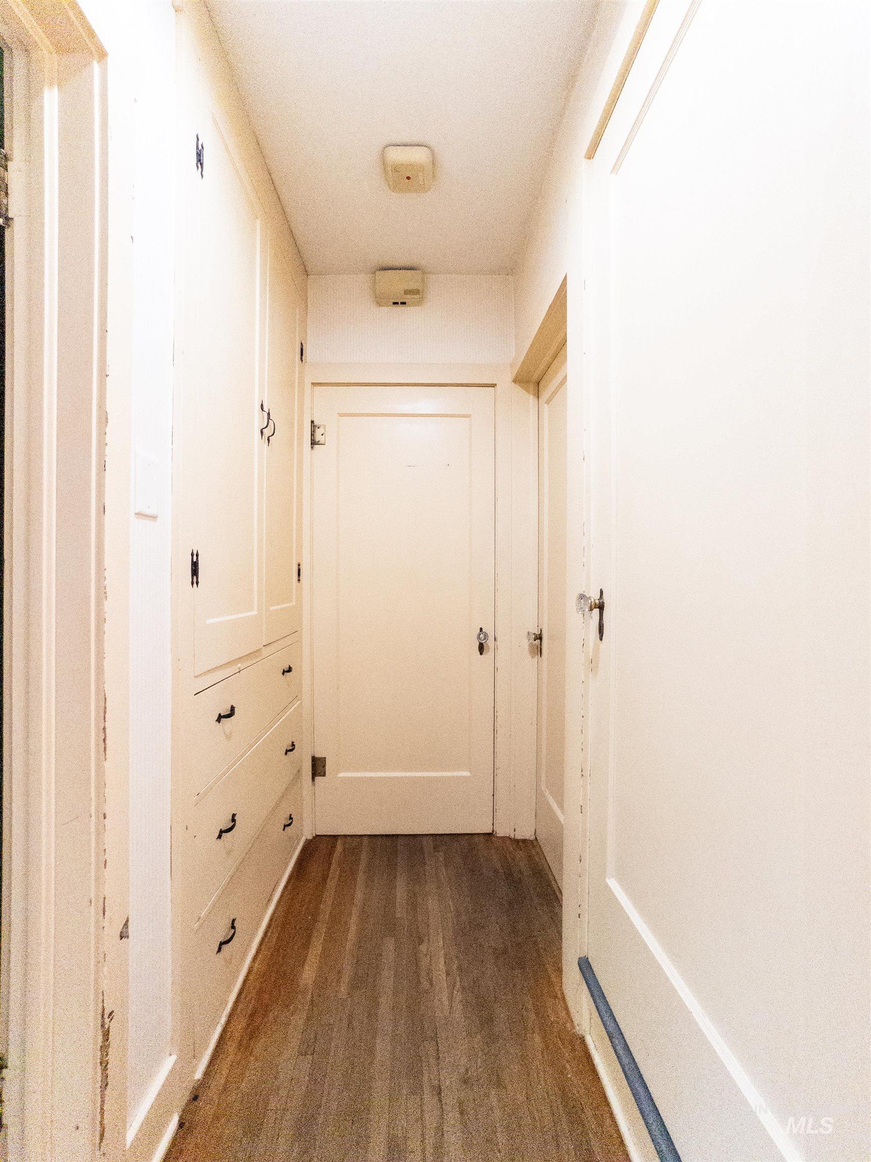 1922 Everett St, Caldwell, Idaho 83605, 6 Bedrooms, 2 Bathrooms, Residential For Sale, Price $429,900,MLS 98965091