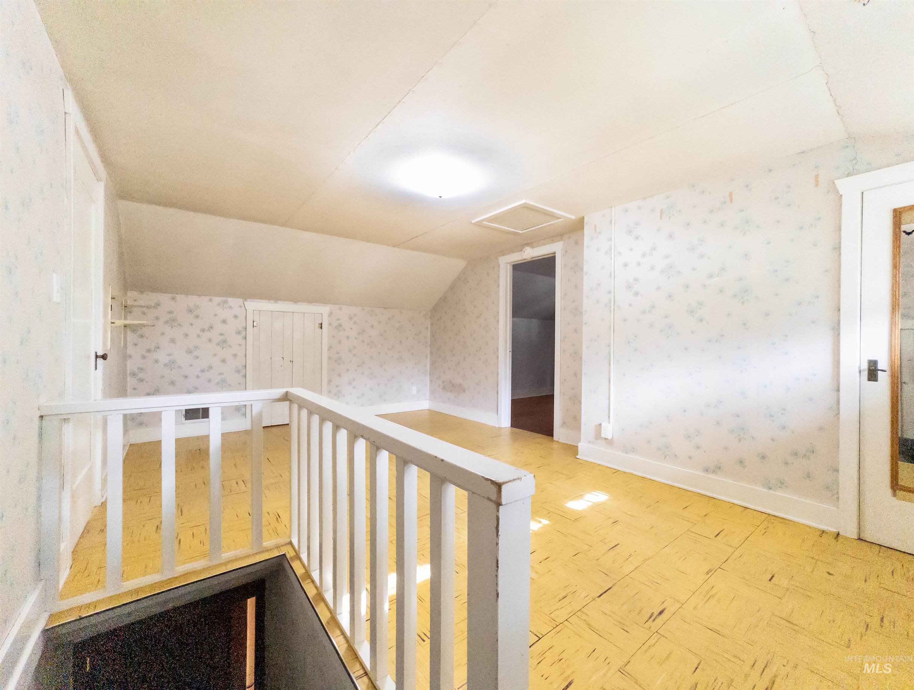 1922 Everett St, Caldwell, Idaho 83605, 6 Bedrooms, 2 Bathrooms, Residential For Sale, Price $429,900,MLS 98965091