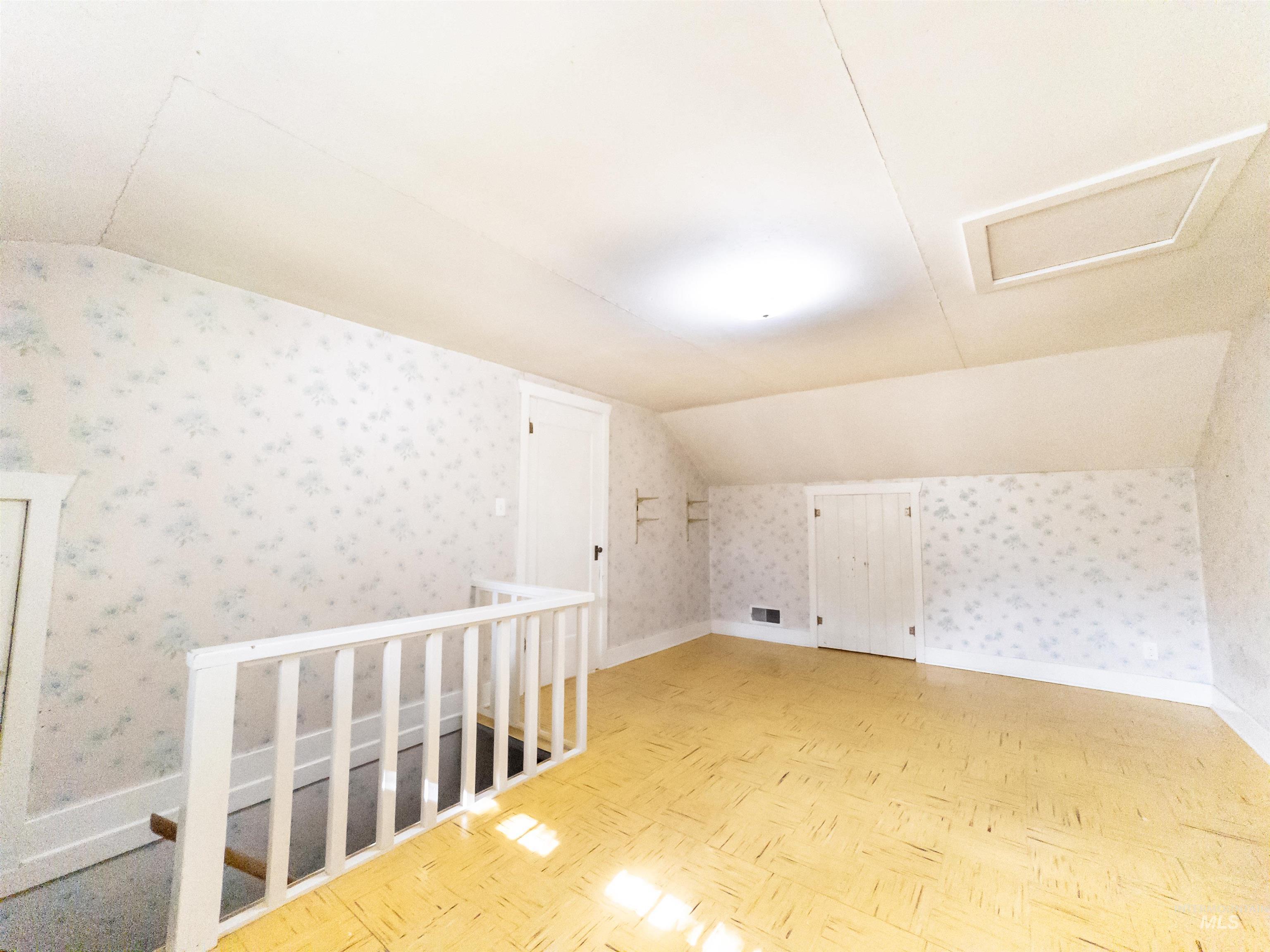 1922 Everett St, Caldwell, Idaho 83605, 6 Bedrooms, 2 Bathrooms, Residential For Sale, Price $429,900,MLS 98965091