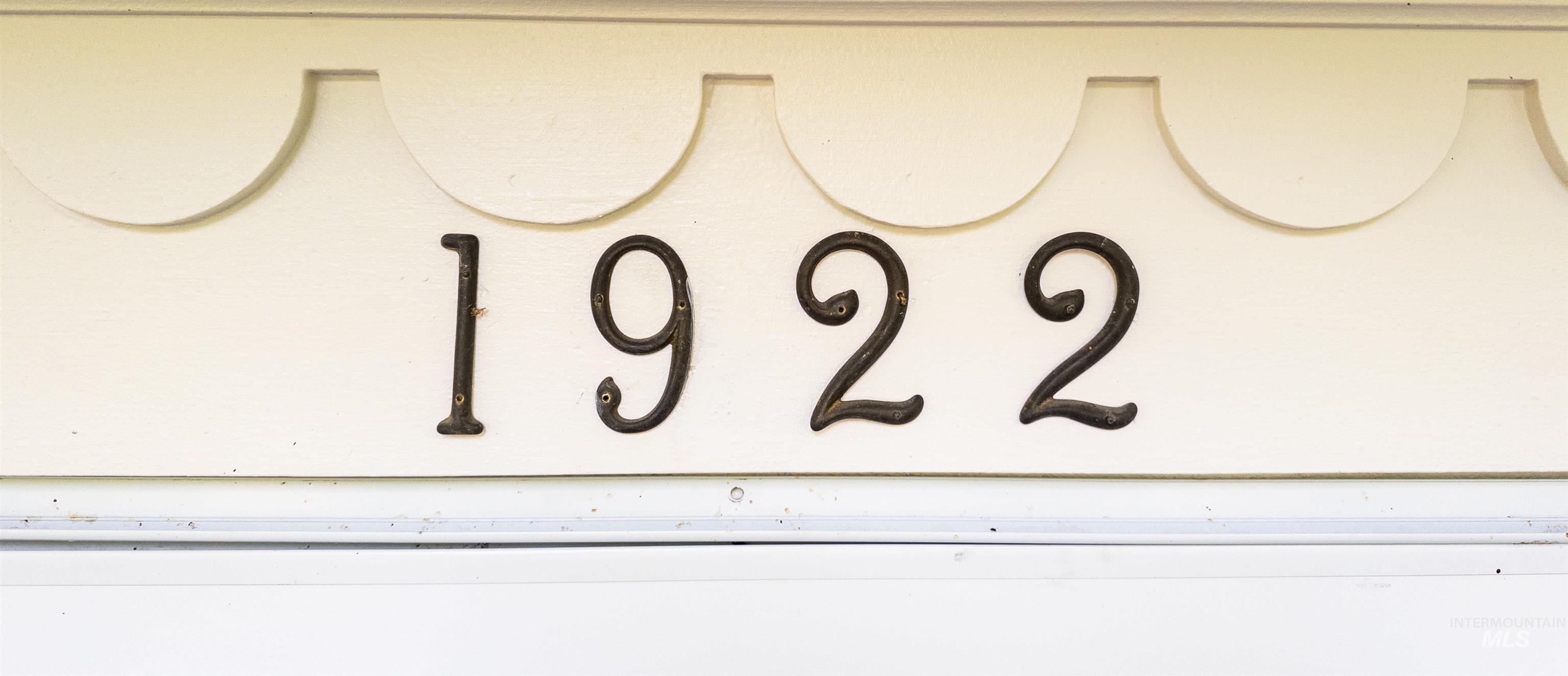 1922 Everett St, Caldwell, Idaho 83605, 6 Bedrooms, 2 Bathrooms, Residential For Sale, Price $429,900,MLS 98965091