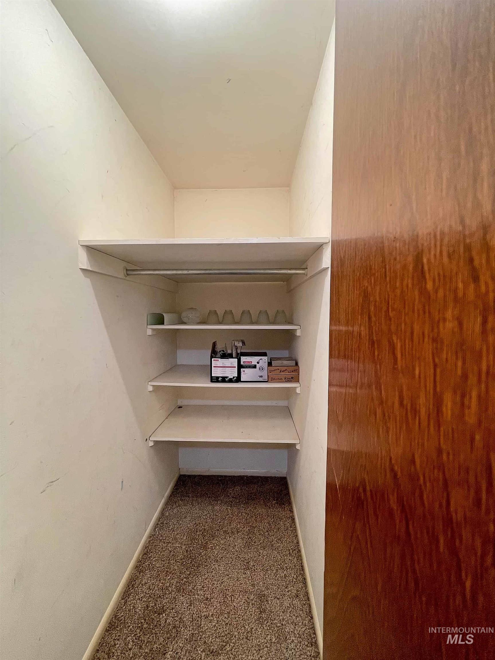 425 W Peach Rd, Ontario, Oregon 97914-8017, 5 Bedrooms, 2 Bathrooms, Farm & Ranch For Sale, Price $570,000, 98965103