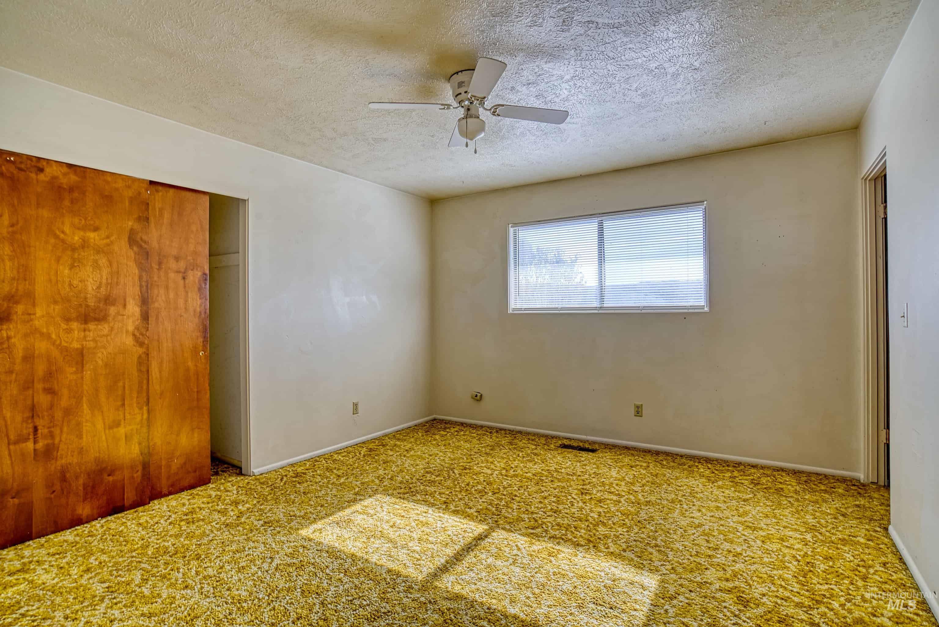 425 W Peach Rd, Ontario, Oregon 97914-8017, 5 Bedrooms, 2 Bathrooms, Farm & Ranch For Sale, Price $570,000, 98965103