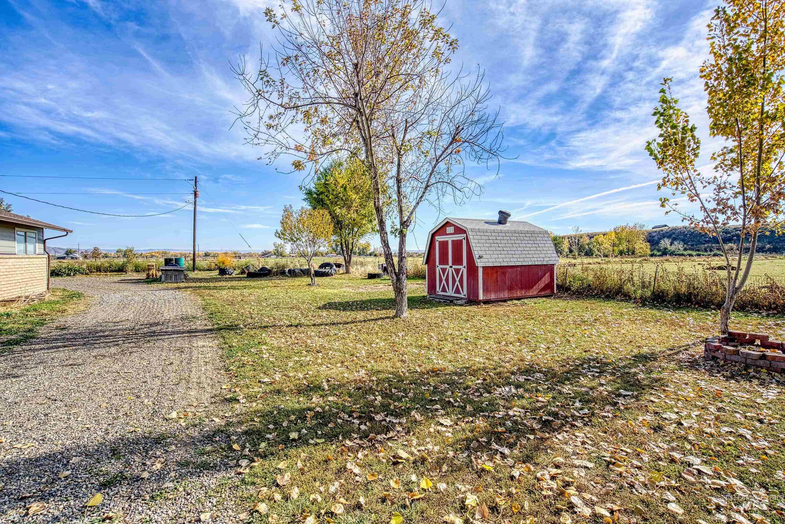 425 W Peach Rd, Ontario, Oregon 97914-8017, 5 Bedrooms, 2 Bathrooms, Farm & Ranch For Sale, Price $570,000, 98965103