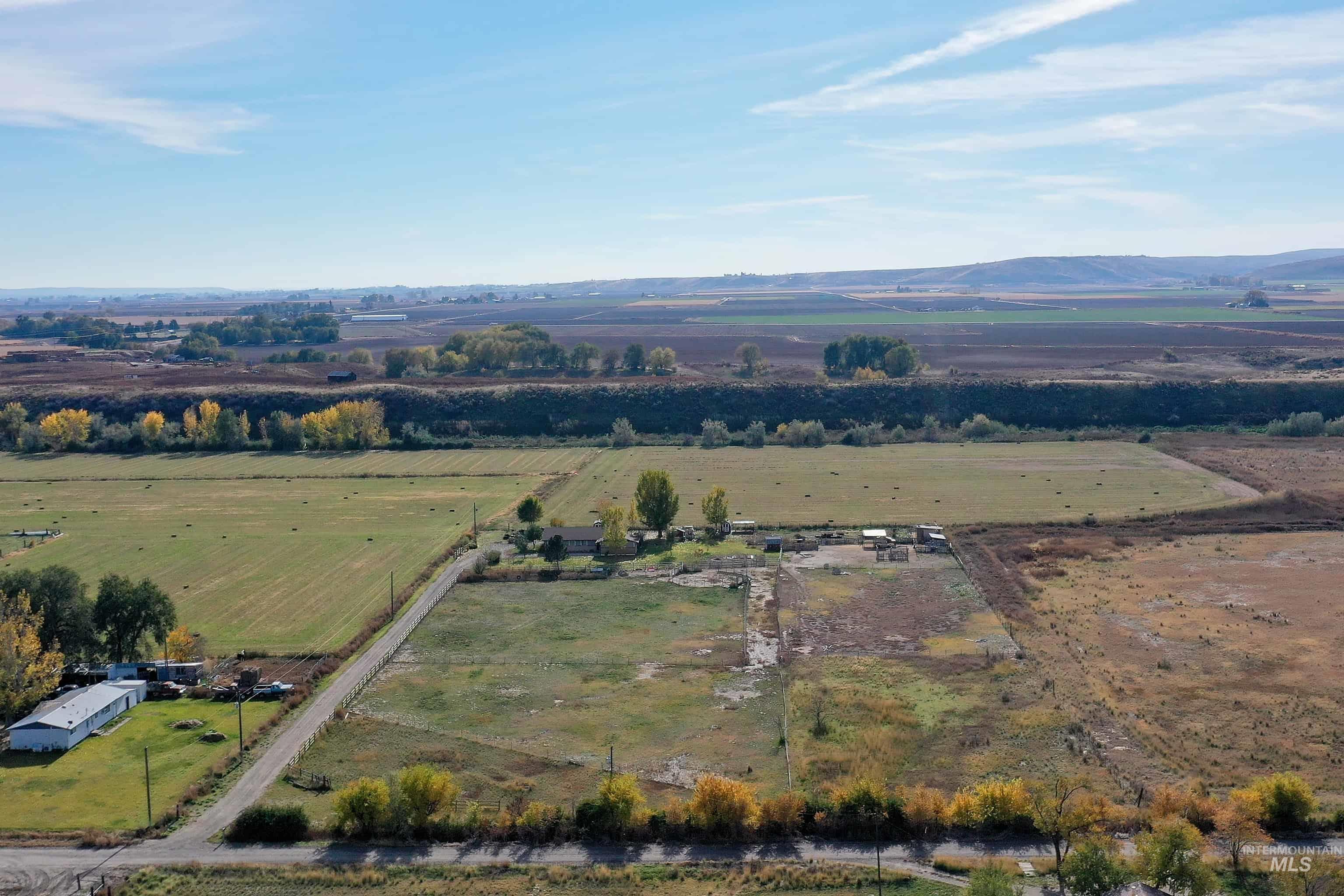 425 W Peach Rd, Ontario, Oregon 97914-8017, 5 Bedrooms, 2 Bathrooms, Farm & Ranch For Sale, Price $570,000, 98965103