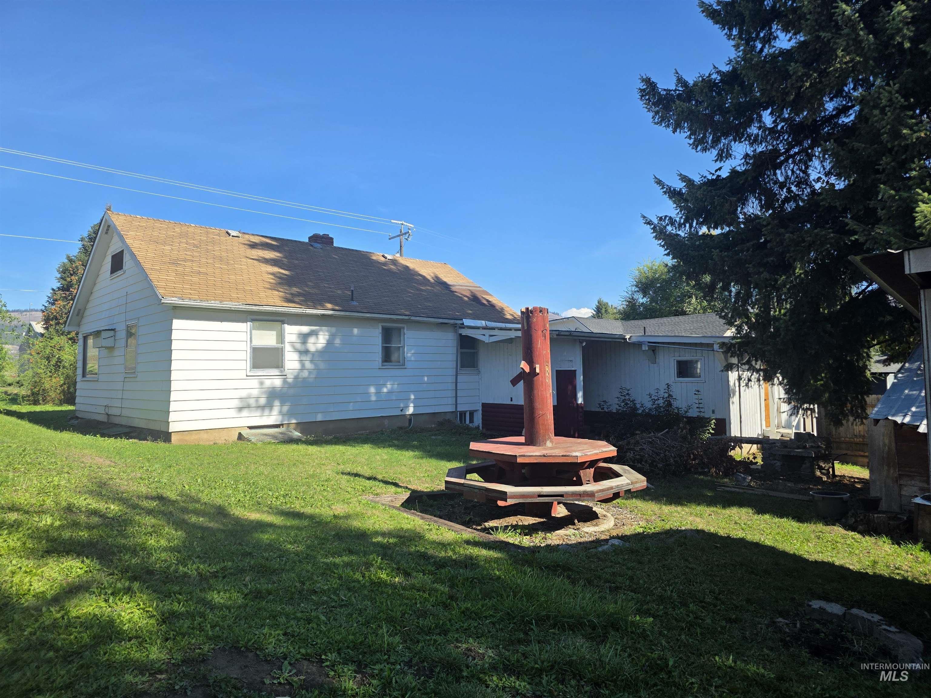 909 12th St, Kamiah, Idaho 83536, 4 Bedrooms, 2 Bathrooms, Residential For Sale, Price $255,000, 98965106