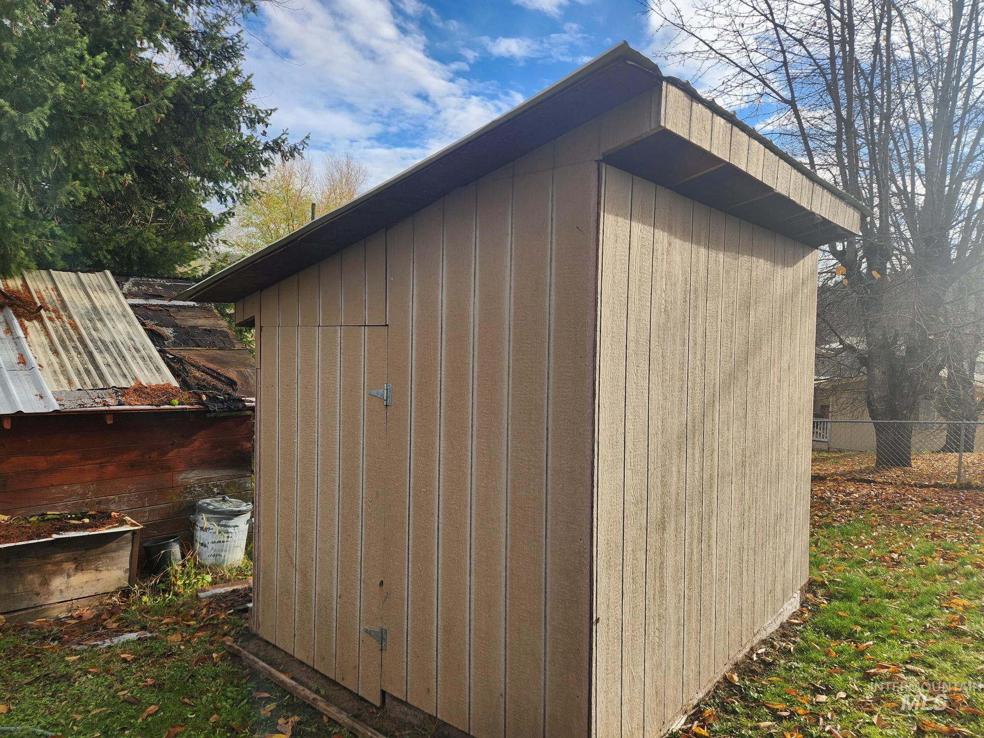 909 12th St, Kamiah, Idaho 83536, 4 Bedrooms, 2 Bathrooms, Residential For Sale, Price $255,000, 98965106