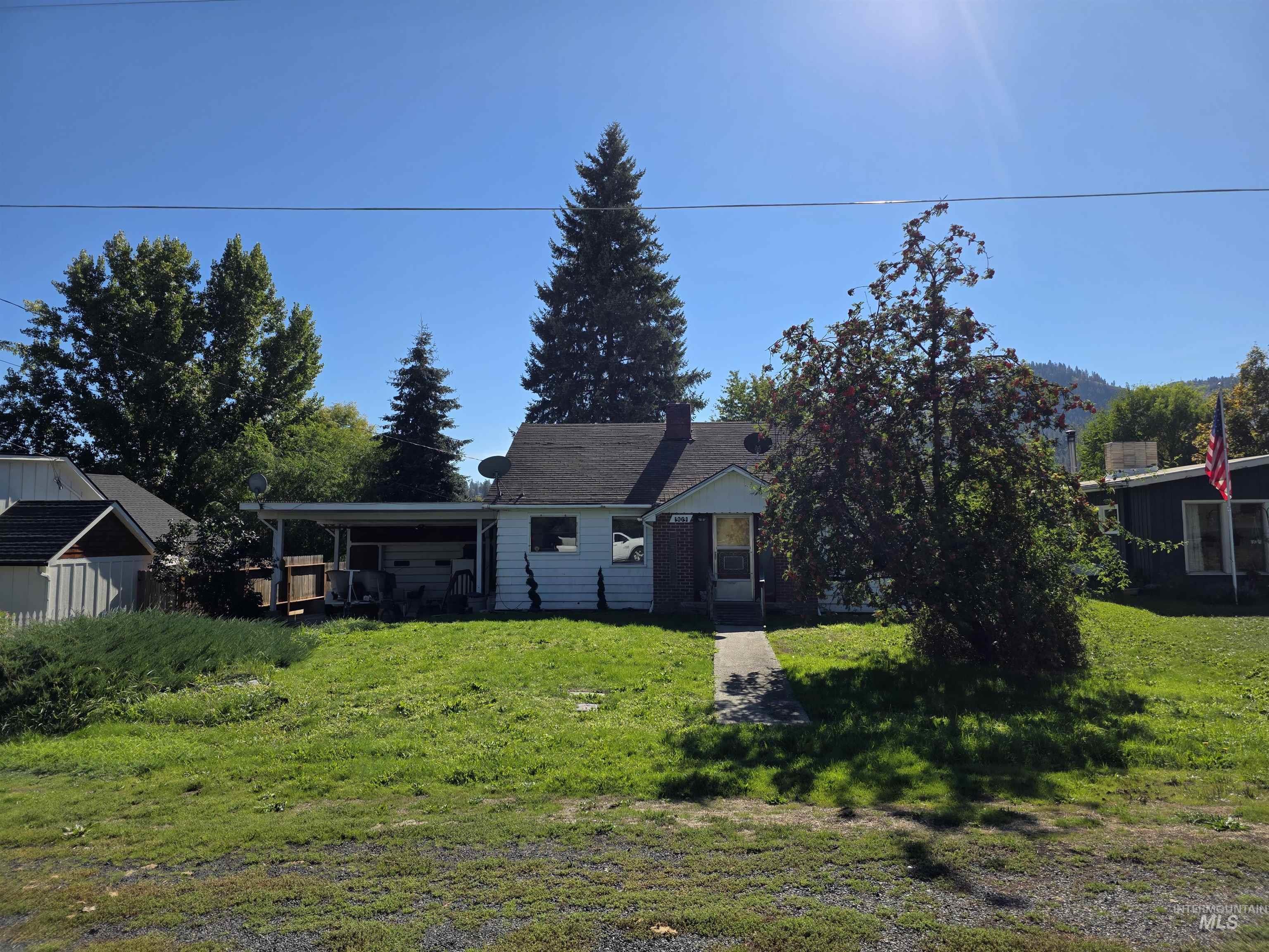 909 12th St, Kamiah, Idaho 83536, 4 Bedrooms, 2 Bathrooms, Residential For Sale, Price $255,000, 98965106