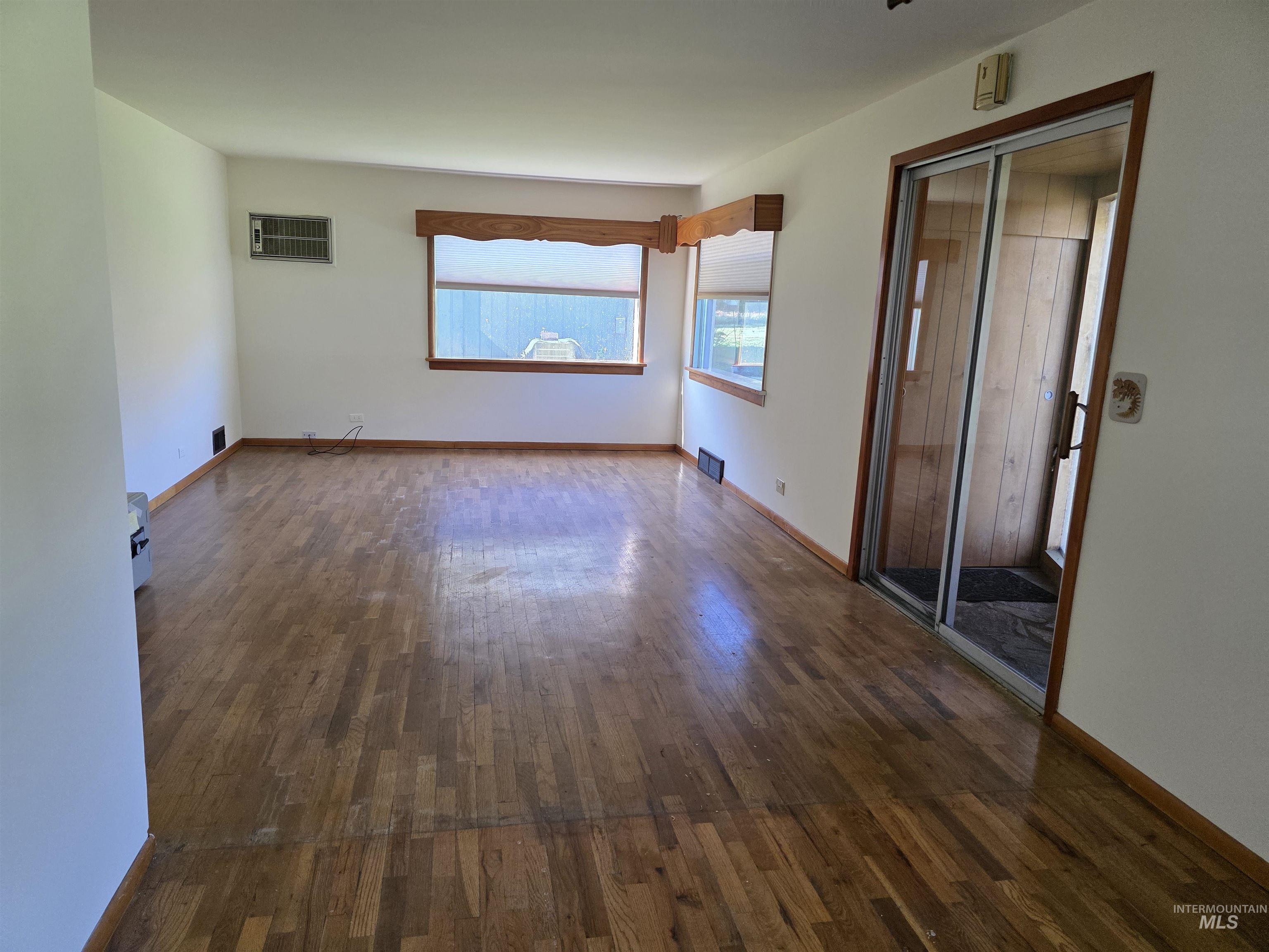 909 12th St, Kamiah, Idaho 83536, 4 Bedrooms, 2 Bathrooms, Residential For Sale, Price $255,000, 98965106