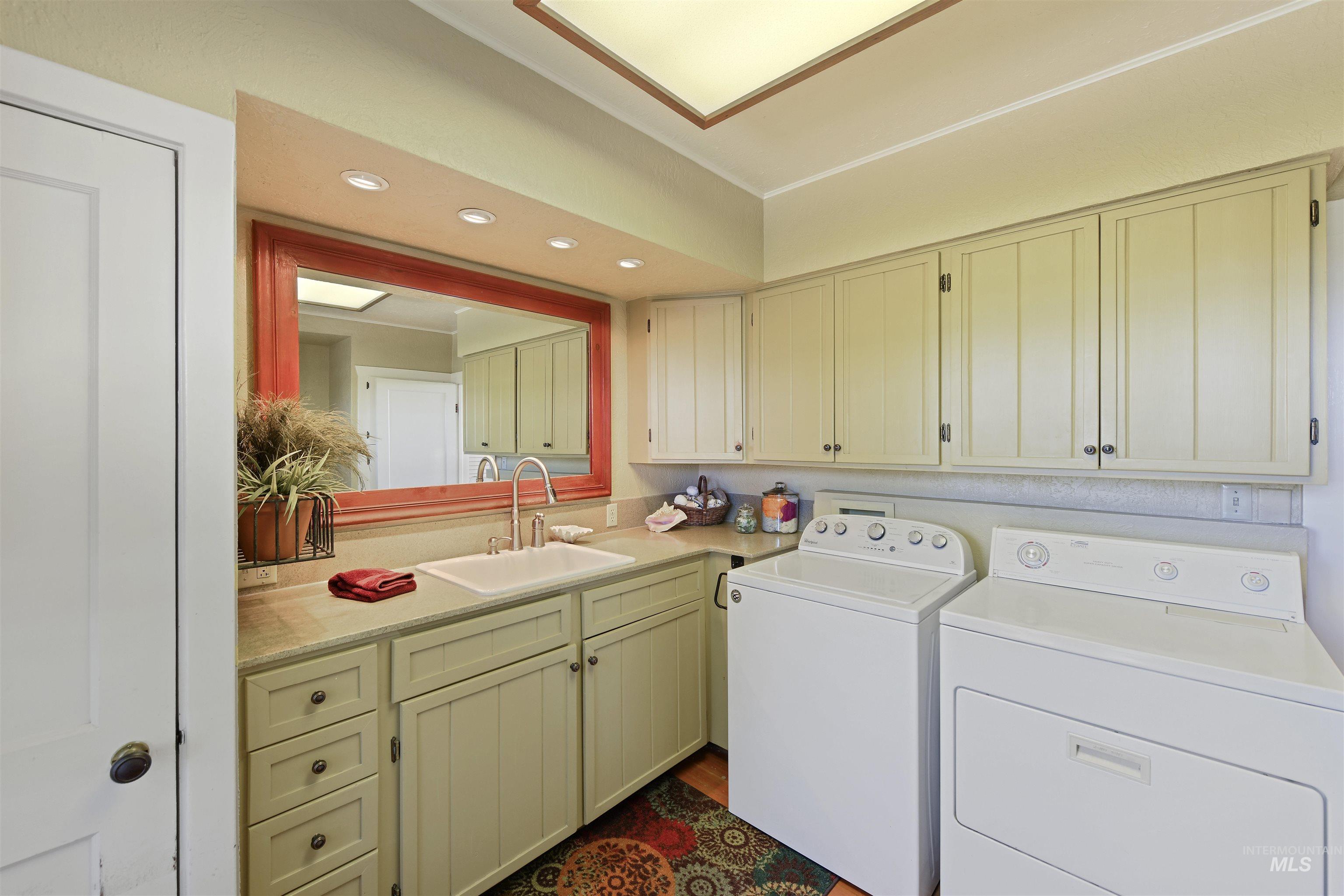 19234 Top Road, Caldwell, Idaho 83607, 3 Bedrooms, 2 Bathrooms, Residential For Sale, Price $1,199,000,MLS 98965120