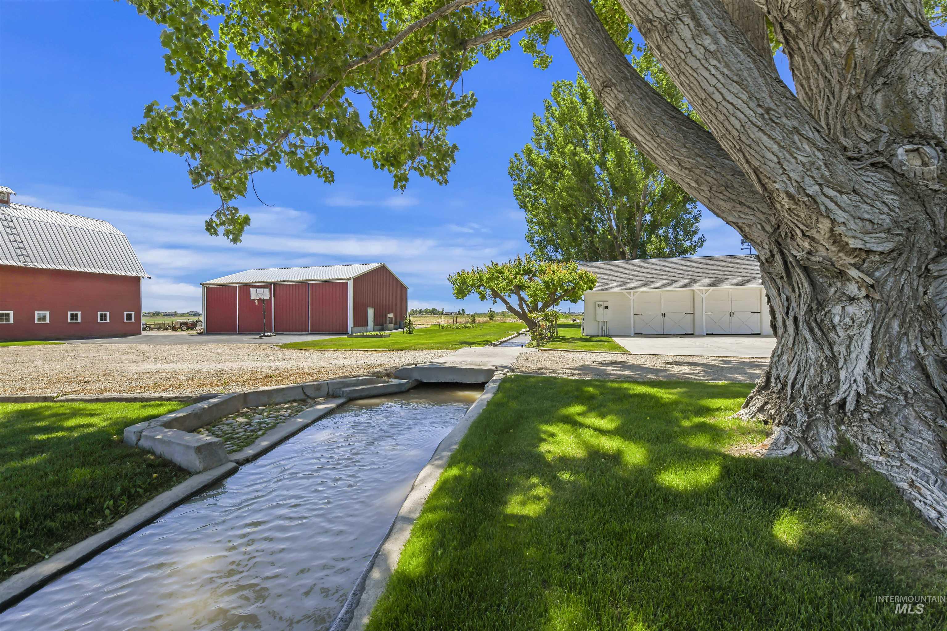 19234 Top Road, Caldwell, Idaho 83607, 3 Bedrooms, 2 Bathrooms, Residential For Sale, Price $1,199,000,MLS 98965120