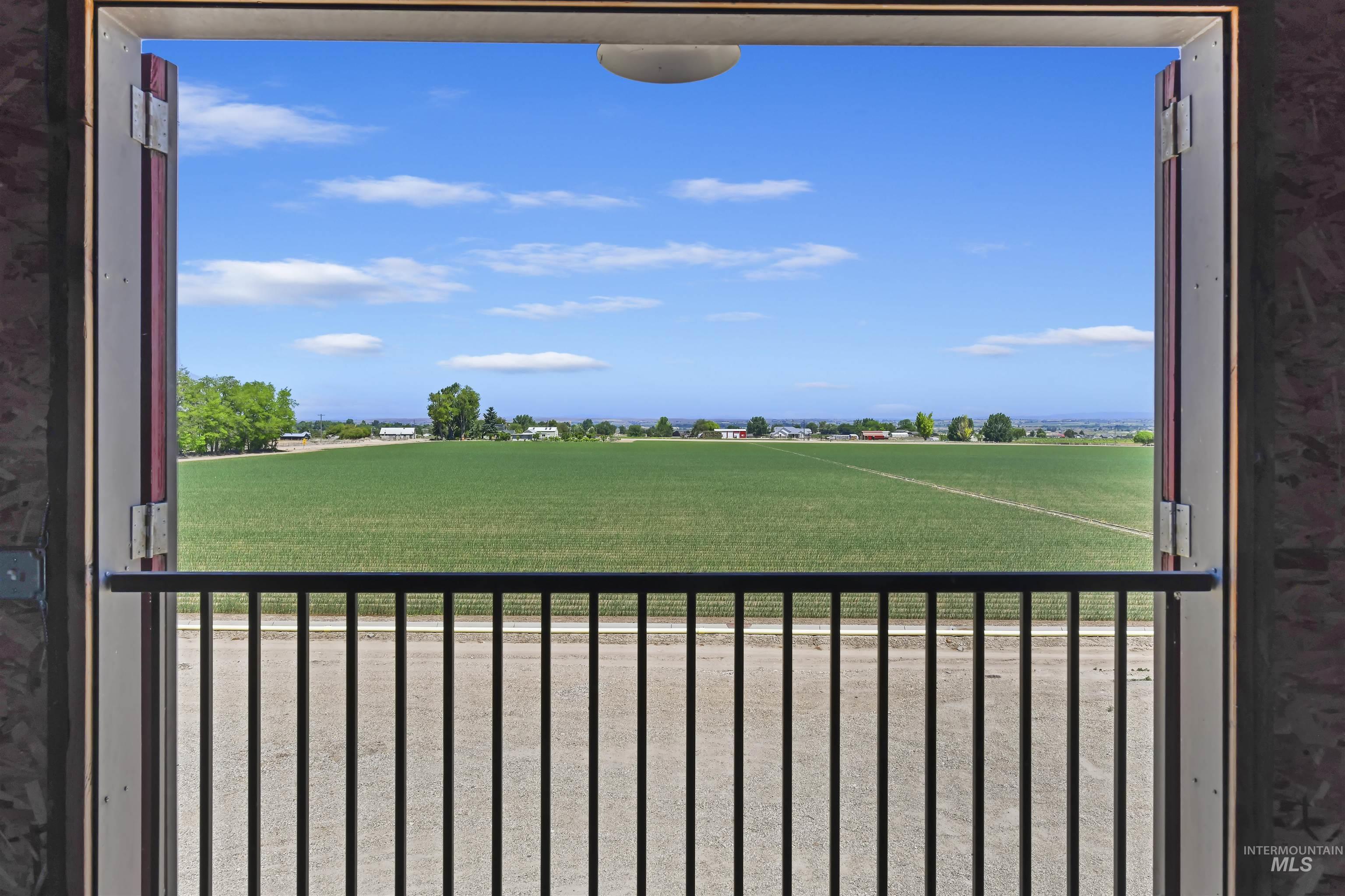 19234 Top Road, Caldwell, Idaho 83607, 3 Bedrooms, 2 Bathrooms, Residential For Sale, Price $1,199,000,MLS 98965120