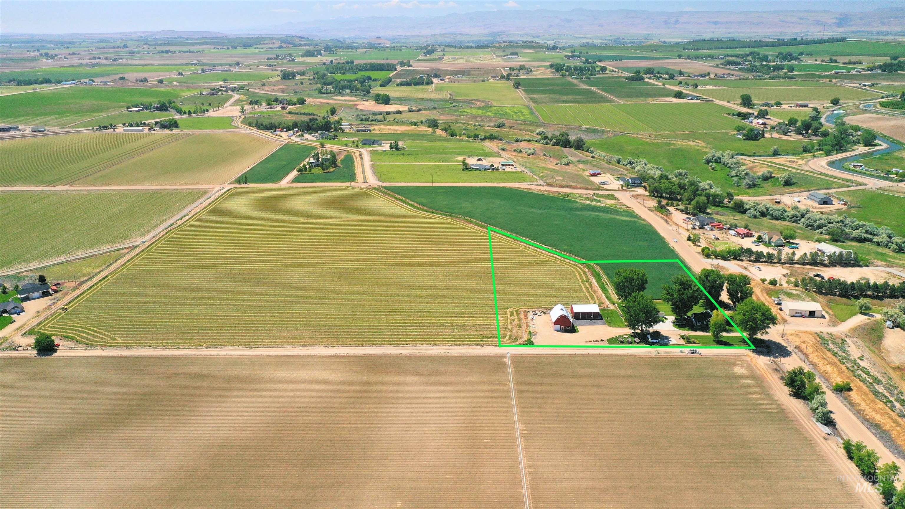 19234 Top Road, Caldwell, Idaho 83607, 3 Bedrooms, 2 Bathrooms, Residential For Sale, Price $1,199,000,MLS 98965120