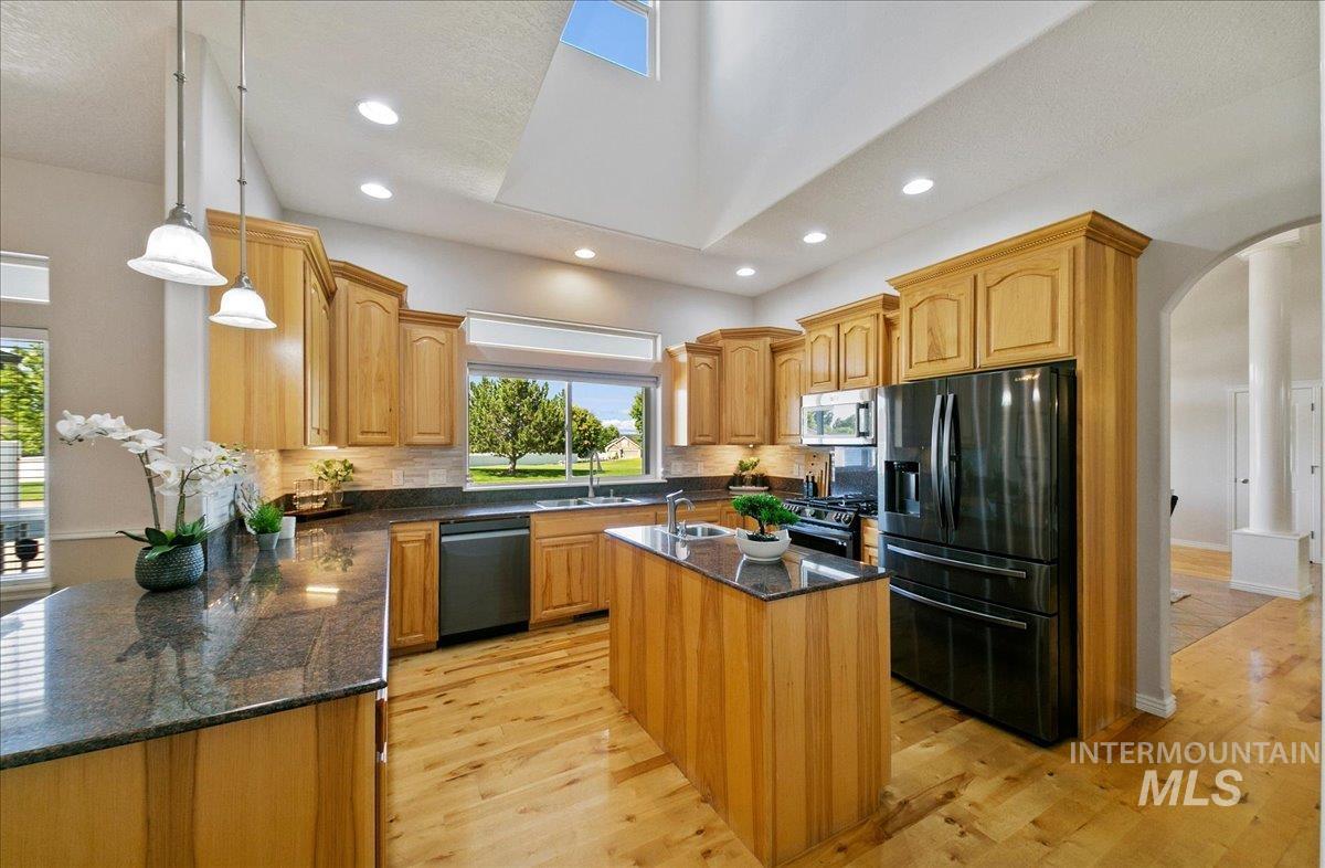 4019 E Man O War Dr, Nampa, Idaho 83686, 4 Bedrooms, 2.5 Bathrooms, Residential For Sale, Price $896,500,MLS 98965132