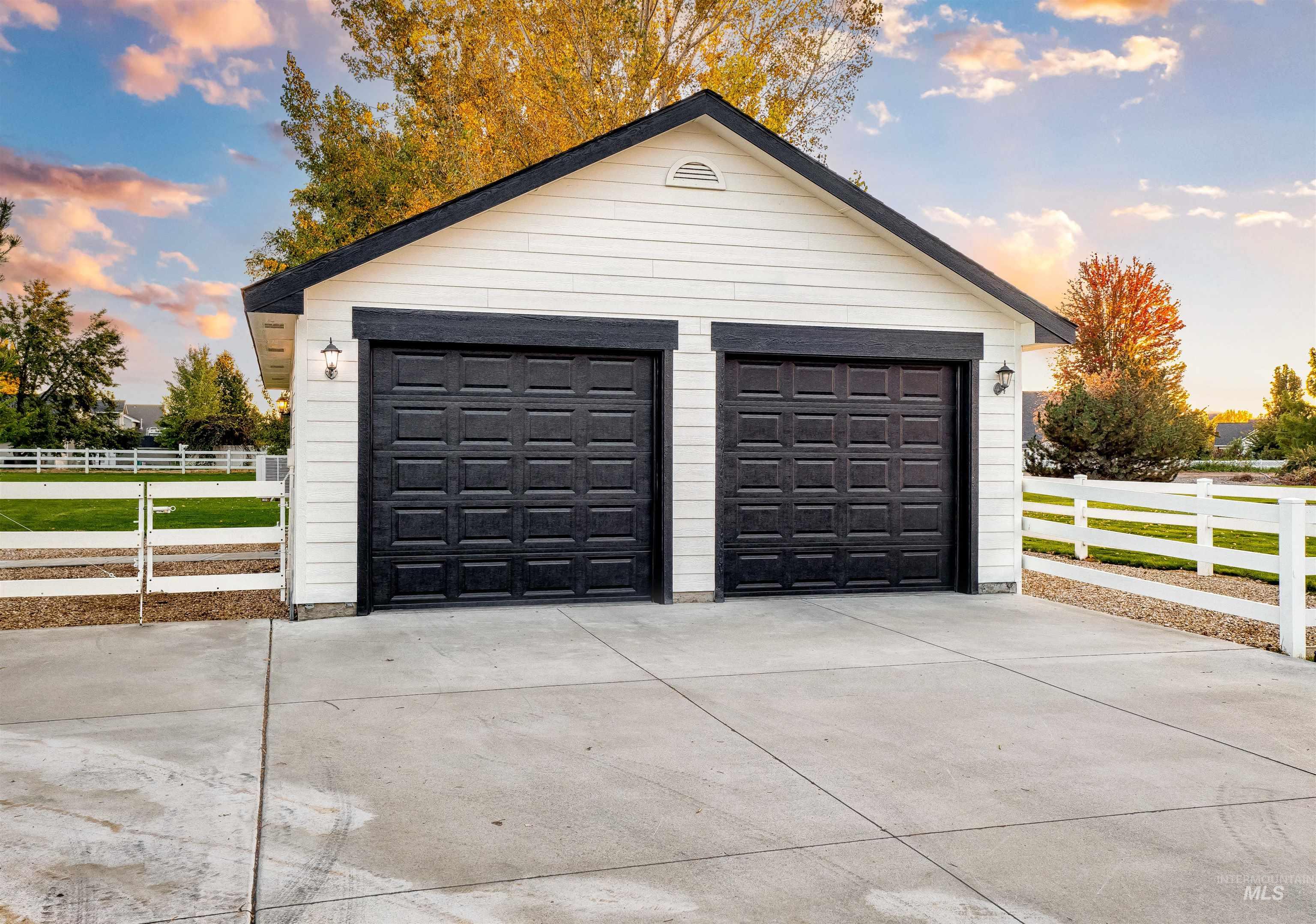 4019 E Man O War Dr, Nampa, Idaho 83686, 4 Bedrooms, 2.5 Bathrooms, Residential For Sale, Price $896,500,MLS 98965132