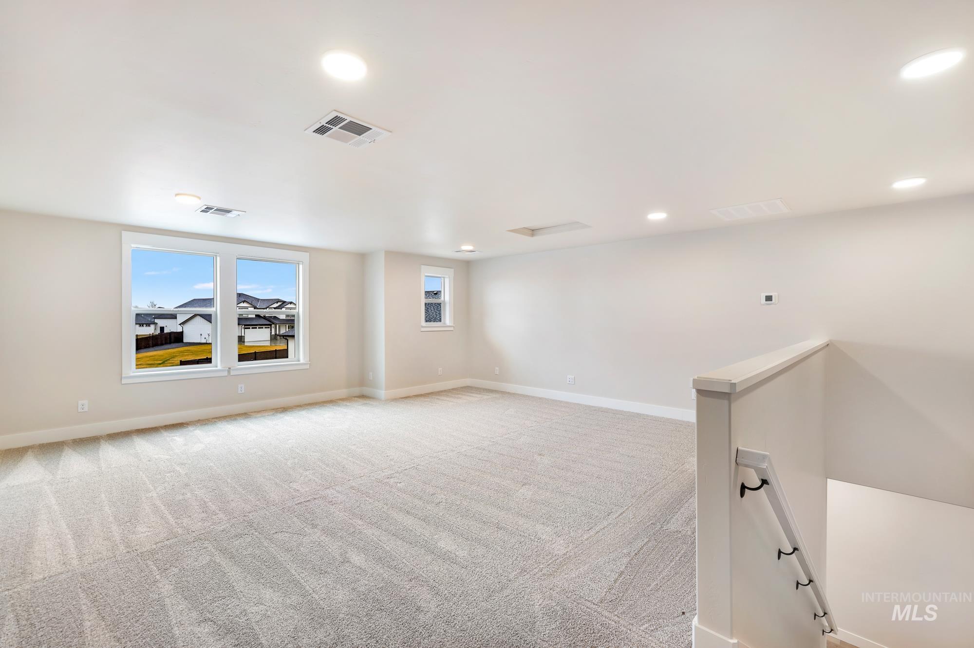 1677 Tule Dr, Twin Falls, Idaho 83301, 3 Bedrooms, 2 Bathrooms, Residential For Sale, Price $454,990, 98965140