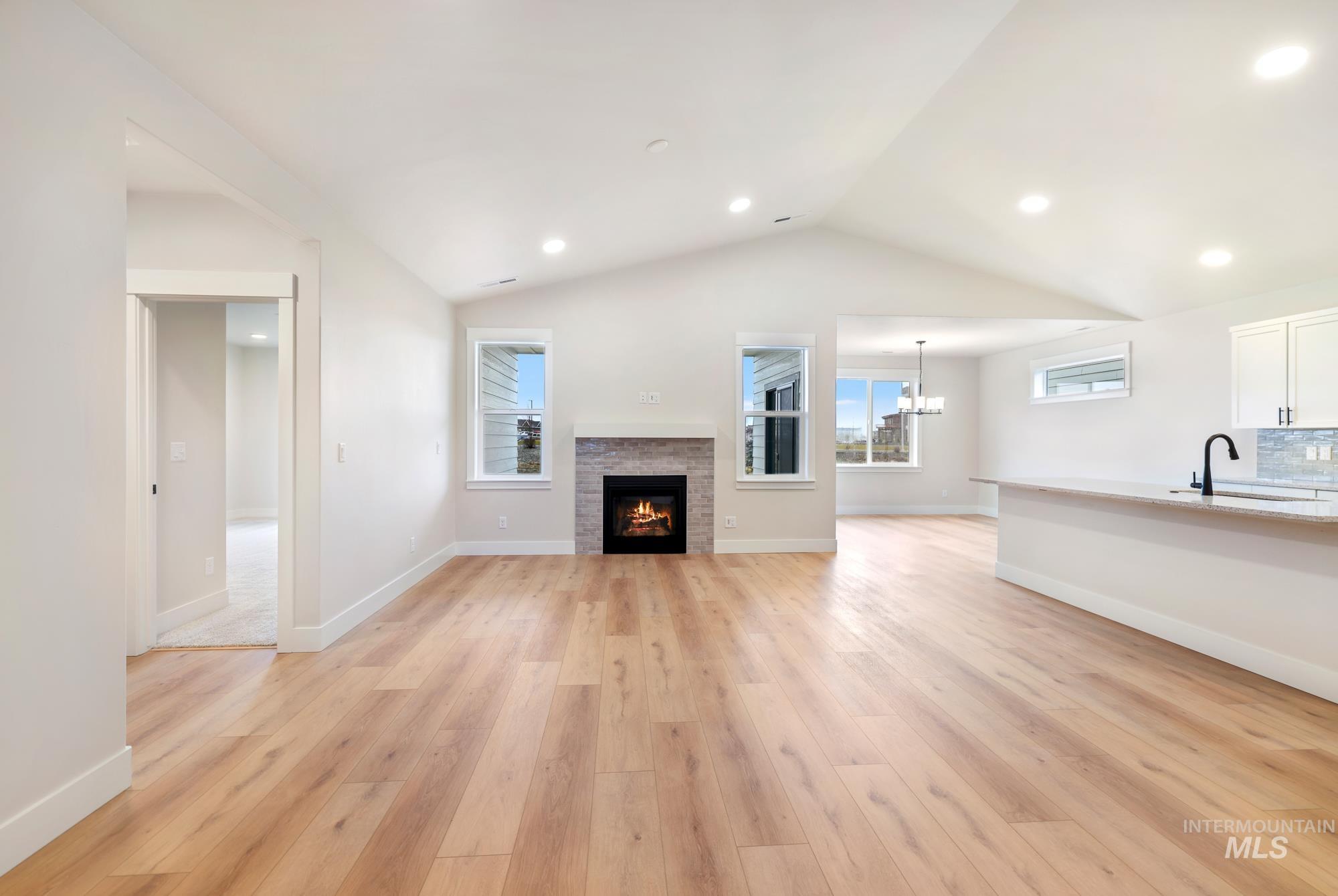 1677 Tule Dr, Twin Falls, Idaho 83301, 3 Bedrooms, 2 Bathrooms, Residential For Sale, Price $454,990, 98965140