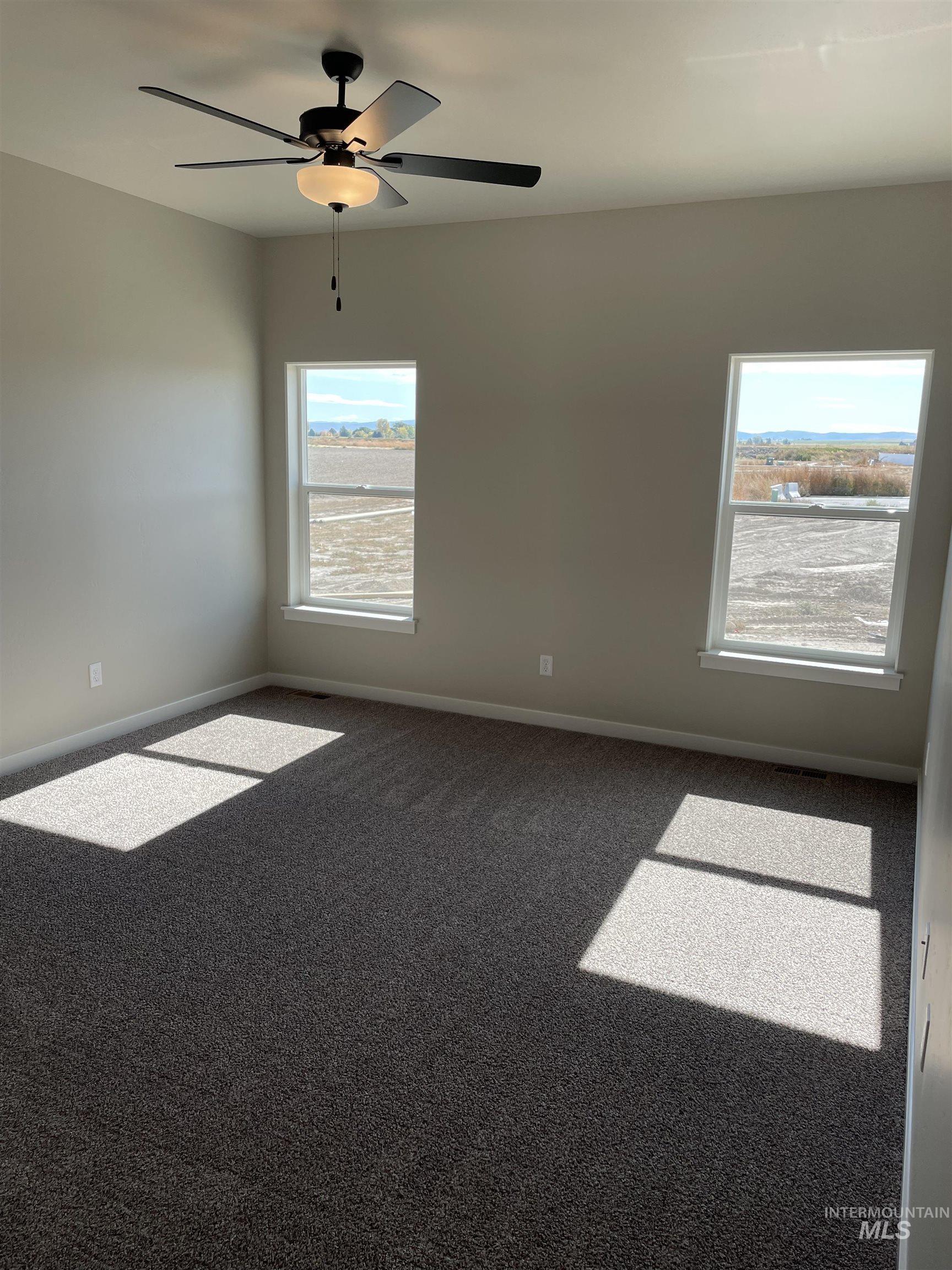 504 Carson Dr, Twin Falls, Idaho 83301, 3 Bedrooms, 2 Bathrooms, Residential For Sale, Price $392,900,MLS 98965141