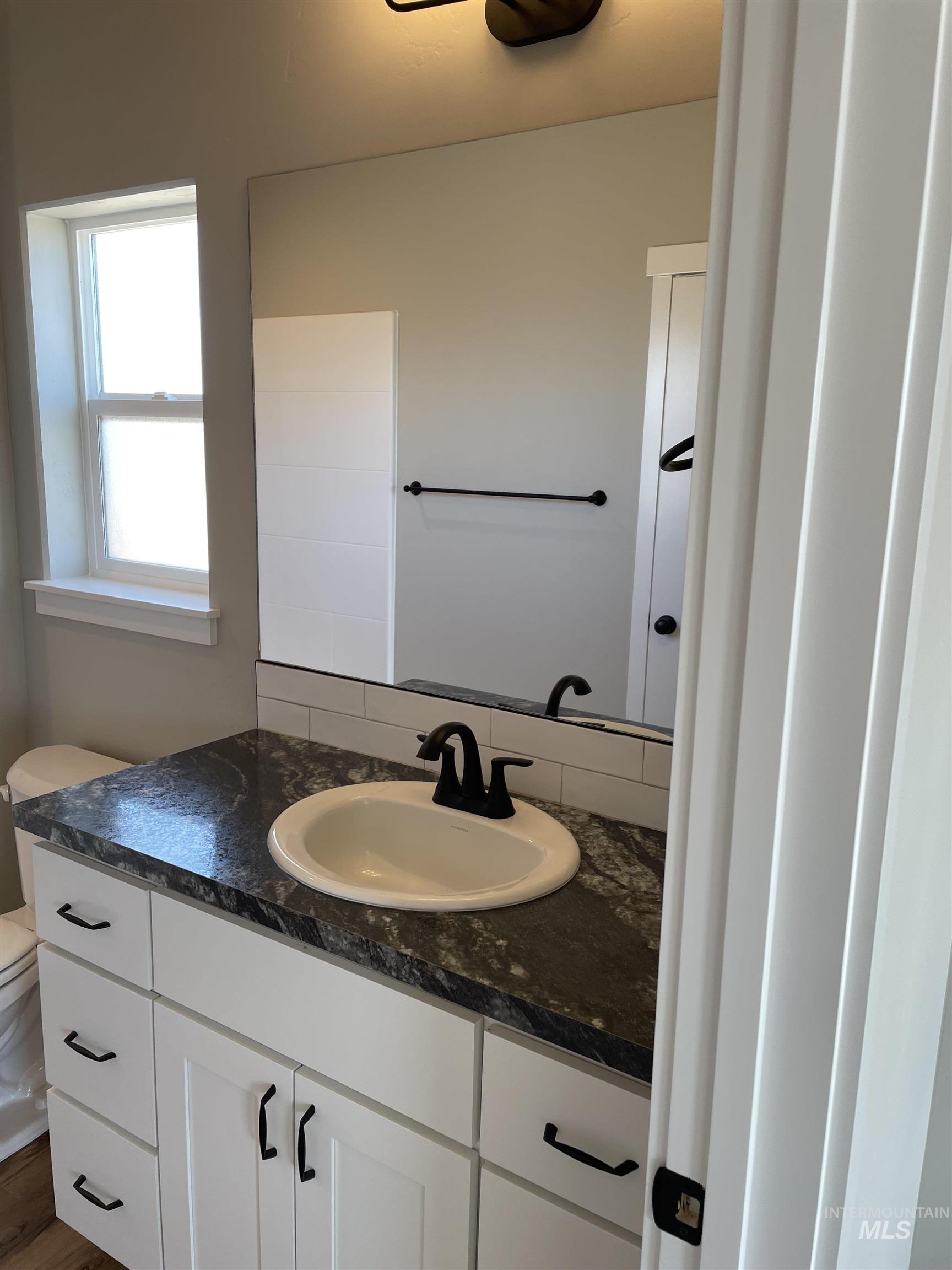 504 Carson Dr, Twin Falls, Idaho 83301, 3 Bedrooms, 2 Bathrooms, Residential For Sale, Price $392,900,MLS 98965141