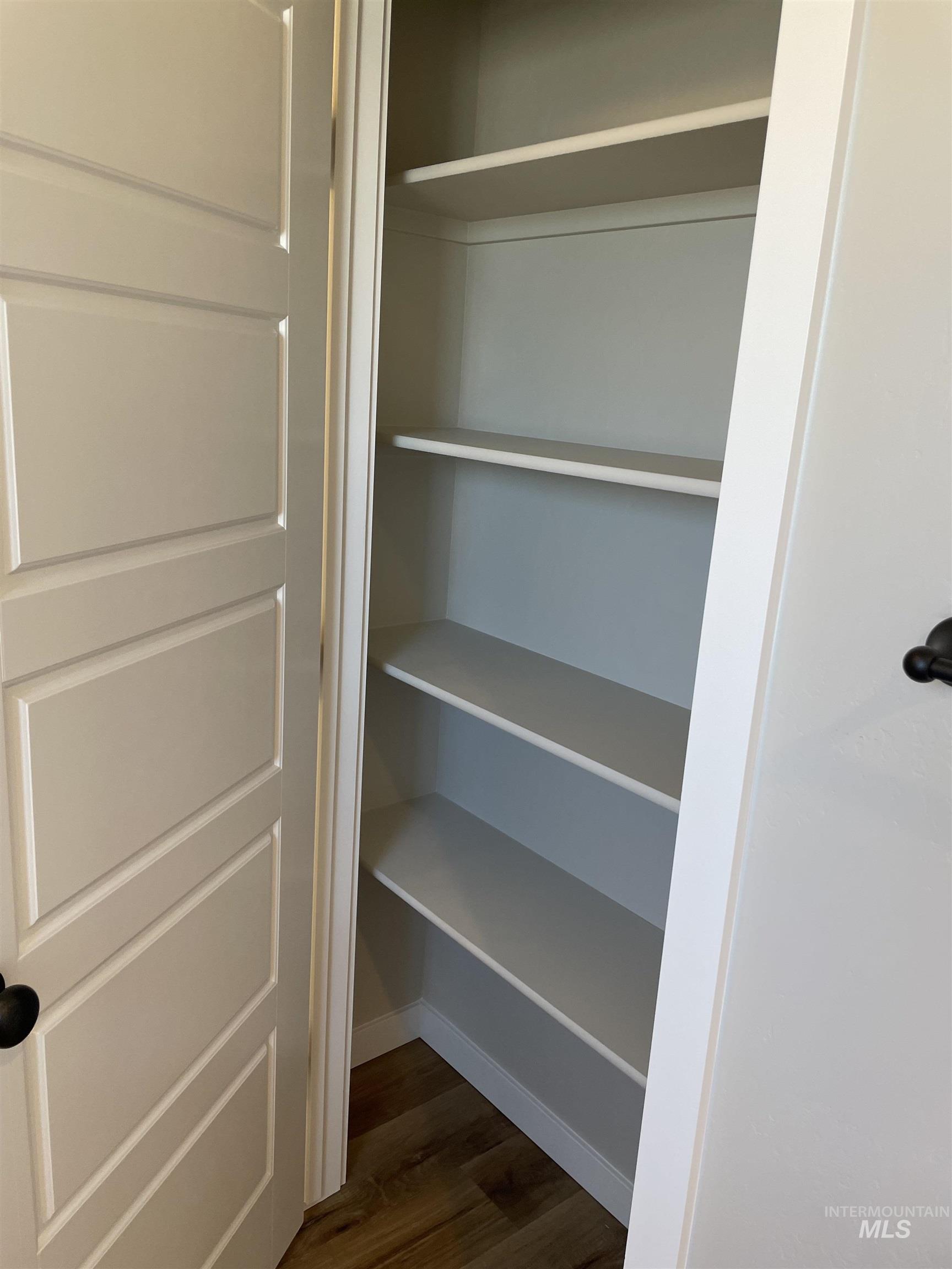 504 Carson Dr, Twin Falls, Idaho 83301, 3 Bedrooms, 2 Bathrooms, Residential For Sale, Price $392,900,MLS 98965141