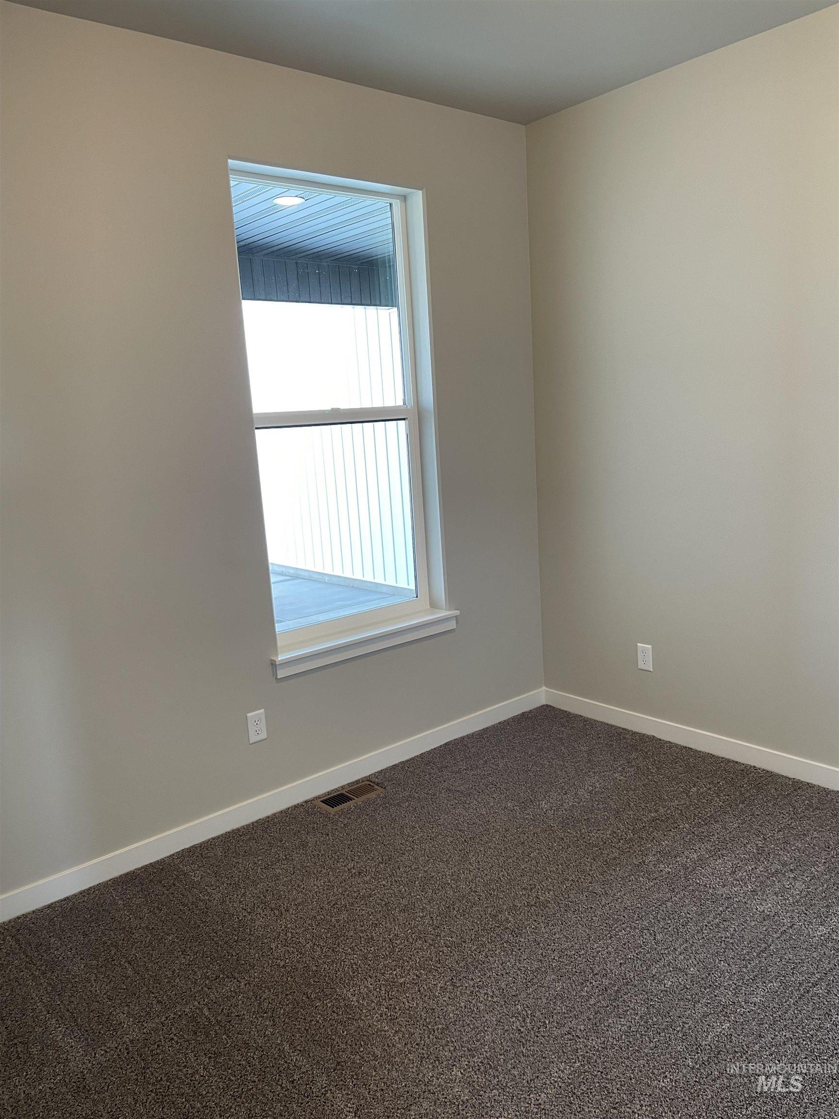 504 Carson Dr, Twin Falls, Idaho 83301, 3 Bedrooms, 2 Bathrooms, Residential For Sale, Price $392,900,MLS 98965141