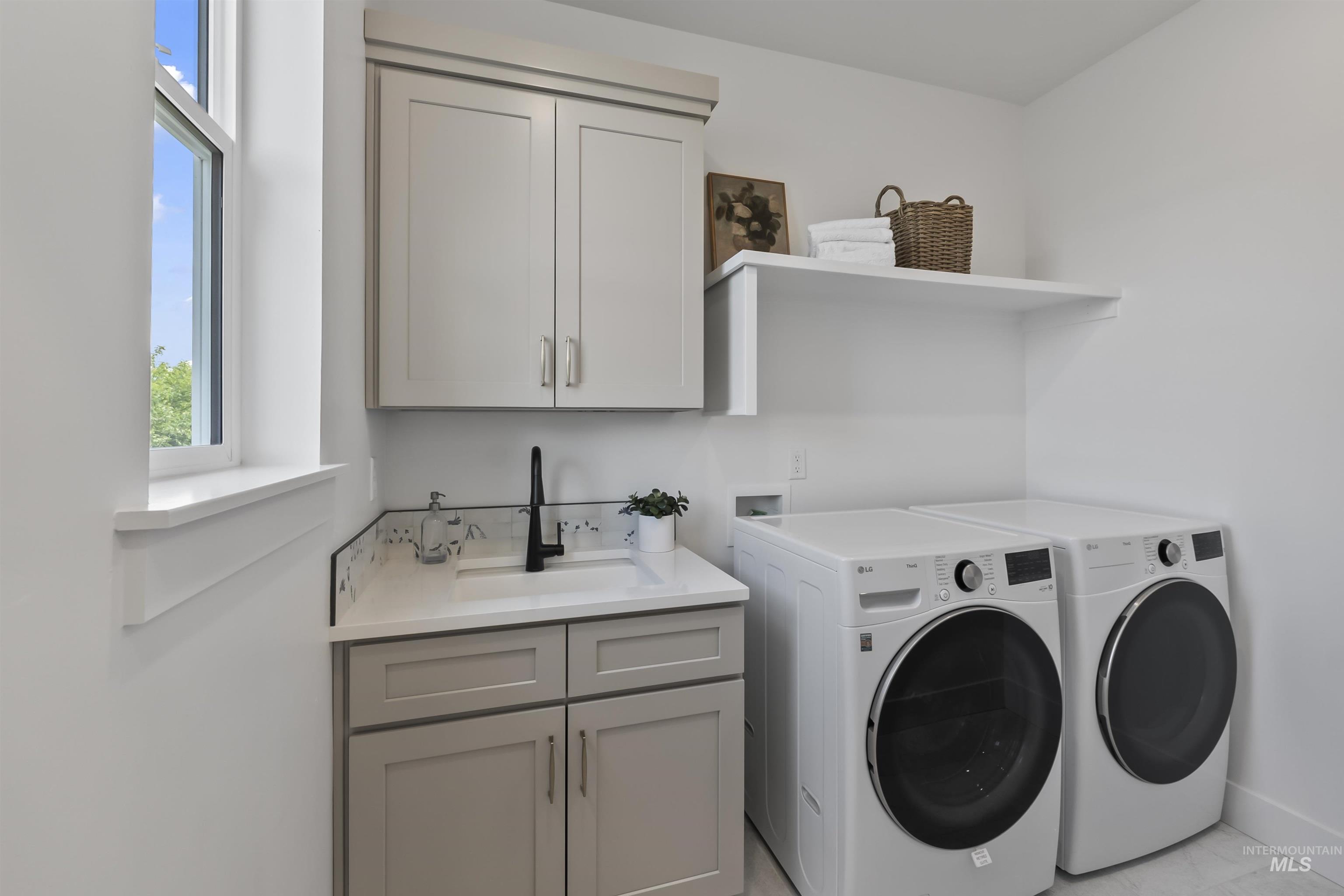 12771 W Hadfield Dr., Star, Idaho 83669, 3 Bedrooms, 2.5 Bathrooms, Residential For Sale, Price $541,990,MLS 98965145