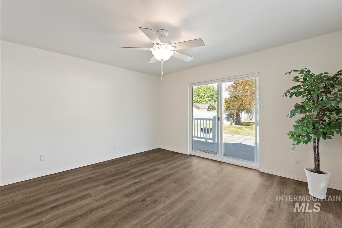 583 E Watercress Ln, Eagle, Idaho 83616, 2 Bedrooms, 1 Bathroom, Residential For Sale, Price $119,900,MLS 98965152