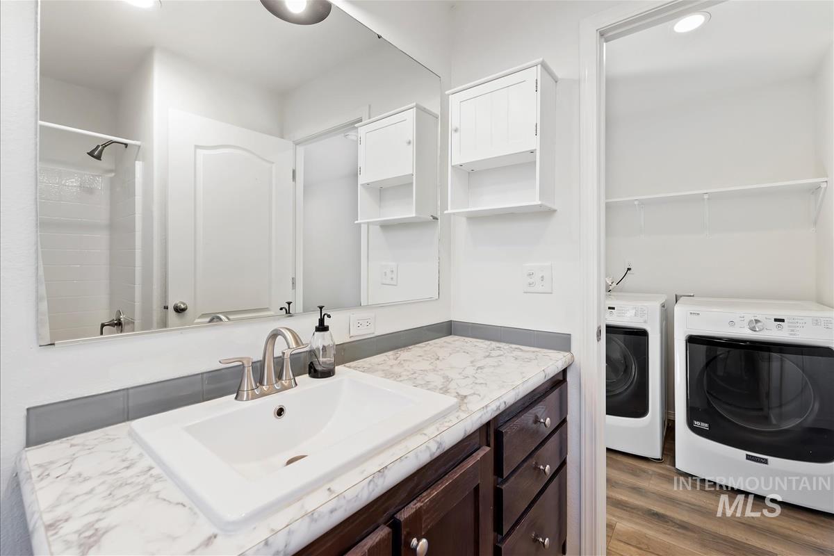 583 E Watercress Ln, Eagle, Idaho 83616, 2 Bedrooms, 1 Bathroom, Residential For Sale, Price $119,900,MLS 98965152