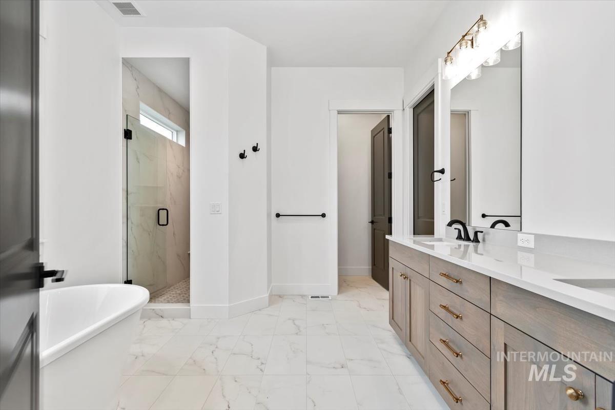 11421 S Saylis, Kuna, Idaho 83634, 4 Bedrooms, 4 Bathrooms, Residential For Sale, Price $859,880,MLS 98965166