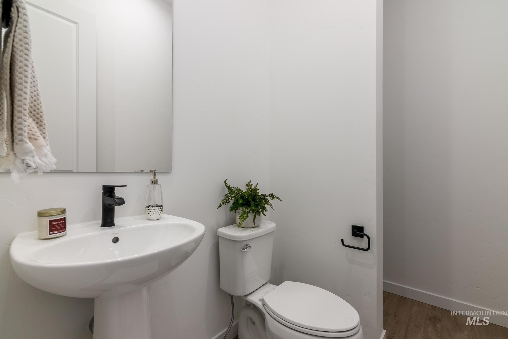 15086 Steel Cloud Ave, Caldwell, Idaho 83607, 3 Bedrooms, 2.5 Bathrooms, Residential For Sale, Price $525,000,MLS 98965183