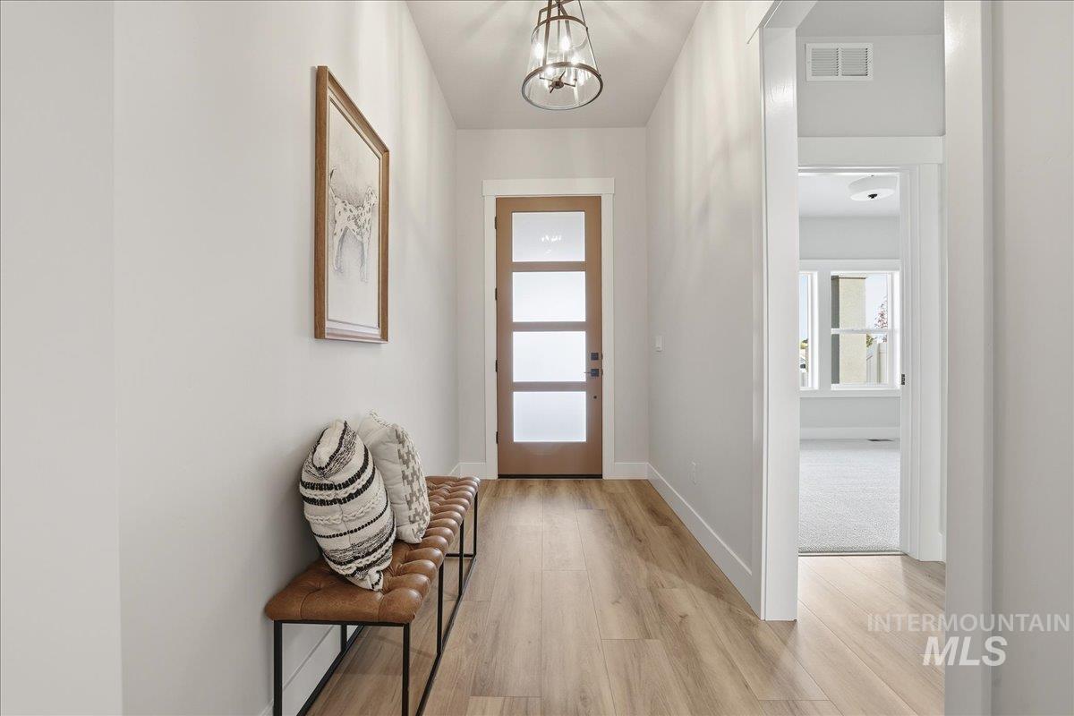 1367 E Andes Dr, Kuna, Idaho 83634, 3 Bedrooms, 2 Bathrooms, Residential For Sale, Price $529,900,MLS 98965192