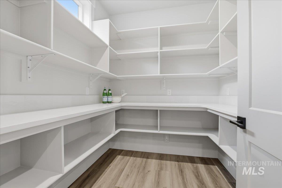 1367 E Andes Dr, Kuna, Idaho 83634, 3 Bedrooms, 2 Bathrooms, Residential For Sale, Price $529,900,MLS 98965192