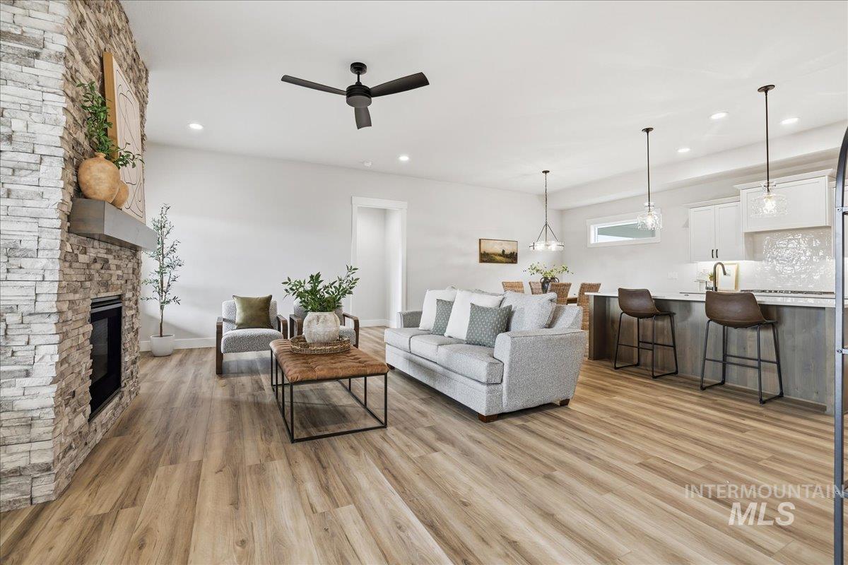 1367 E Andes Dr, Kuna, Idaho 83634, 3 Bedrooms, 2 Bathrooms, Residential For Sale, Price $529,900,MLS 98965192