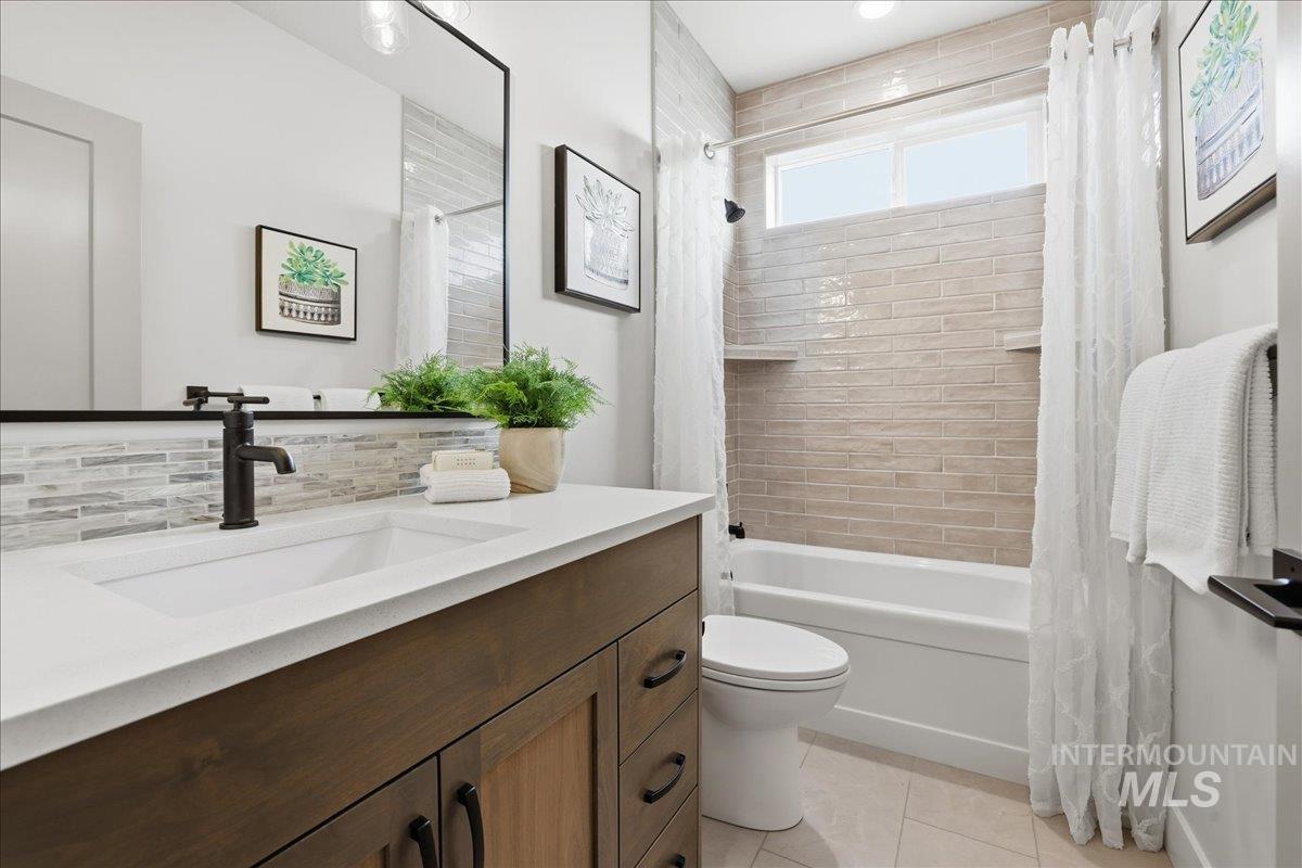 1367 E Andes Dr, Kuna, Idaho 83634, 3 Bedrooms, 2 Bathrooms, Residential For Sale, Price $529,900,MLS 98965192