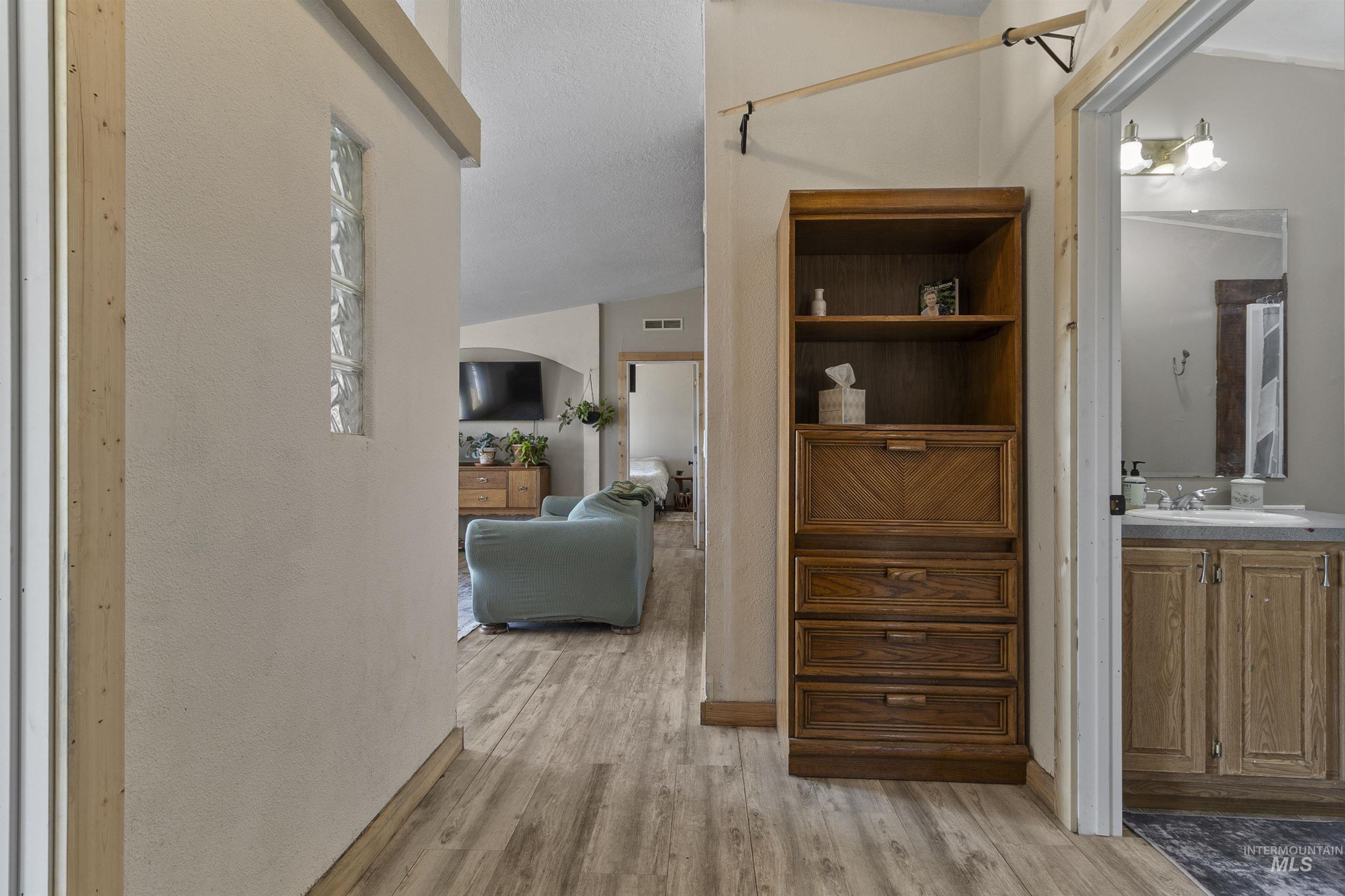 1311 Gold Hill Rd, Princeton, Idaho 83857, 3 Bedrooms, 2 Bathrooms, Residential For Sale, Price $589,000,MLS 98965198