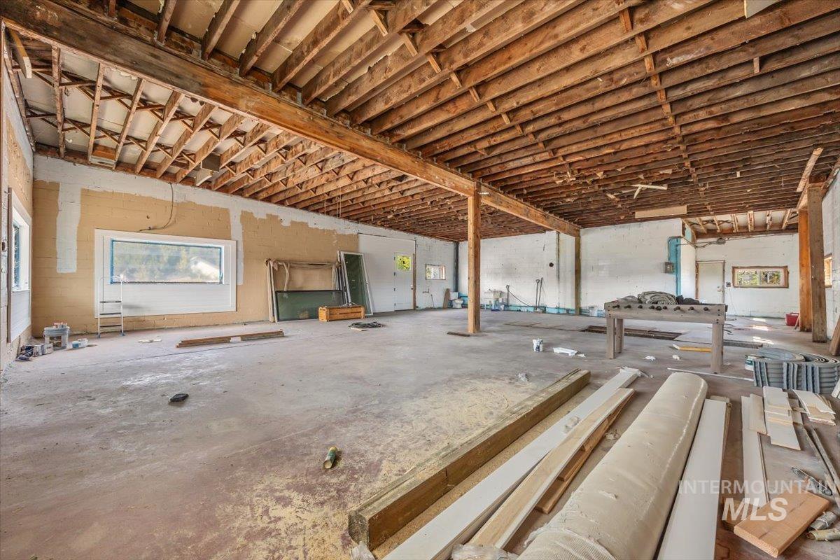 120 N Main St, Homedale, Idaho 83628, 2 Bedrooms, 2 Bathrooms, Residential For Sale, Price $275,000,MLS 98965210