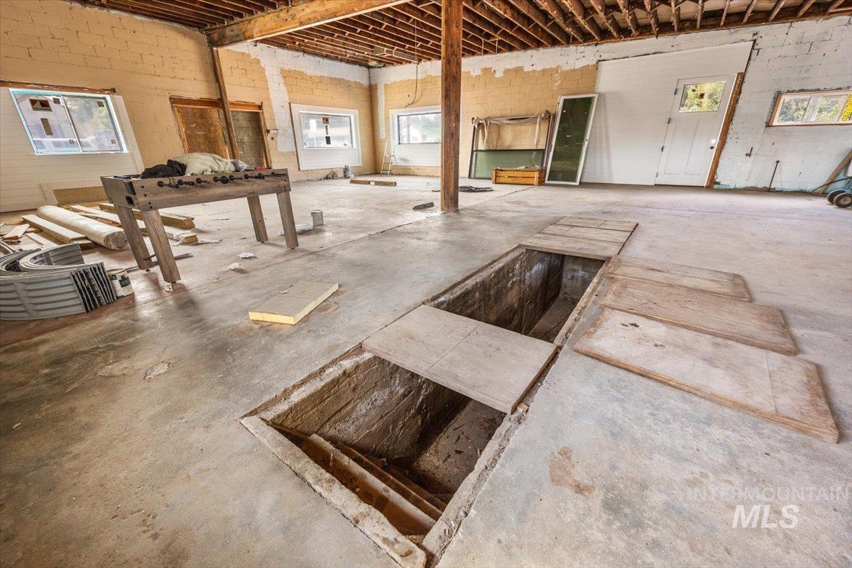 120 N Main St, Homedale, Idaho 83628, 2 Bedrooms, 2 Bathrooms, Residential For Sale, Price $275,000,MLS 98965210