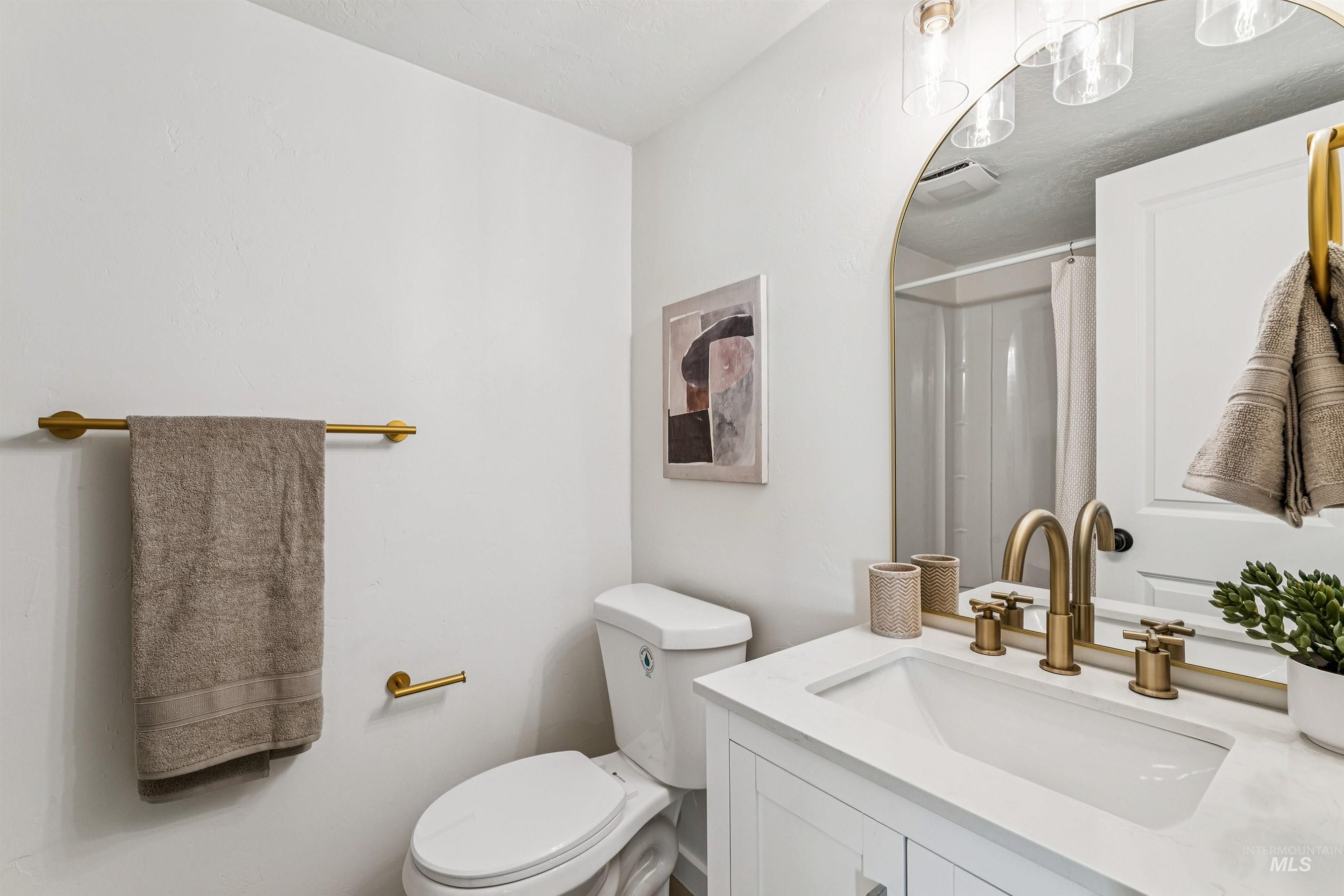 2419 W Hill Road, Boise, Idaho 83702, 4 Bedrooms, 3.5 Bathrooms, Residential For Sale, Price $775,000,MLS 98965211