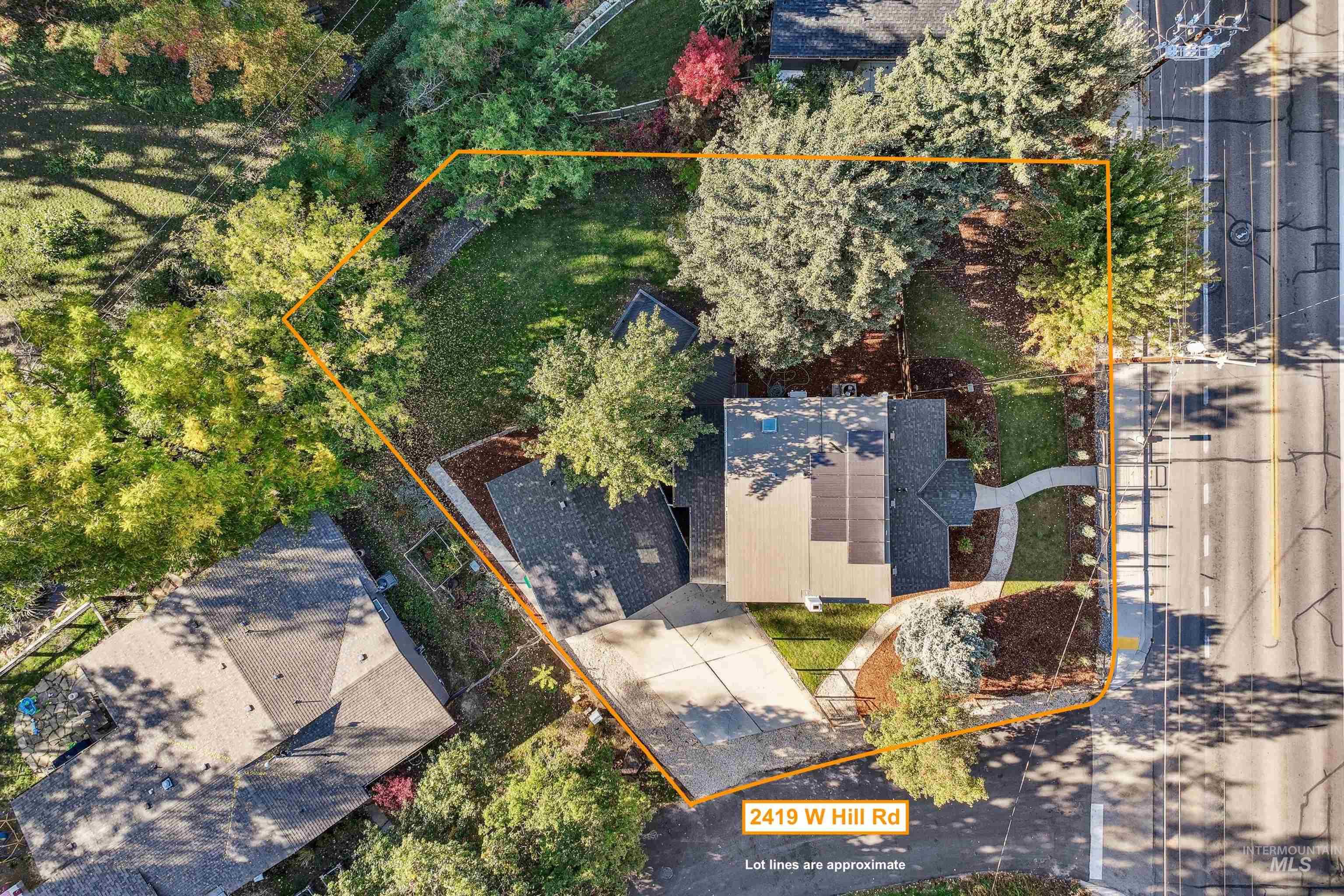 2419 W Hill Road, Boise, Idaho 83702, 4 Bedrooms, 3.5 Bathrooms, Residential For Sale, Price $775,000,MLS 98965211