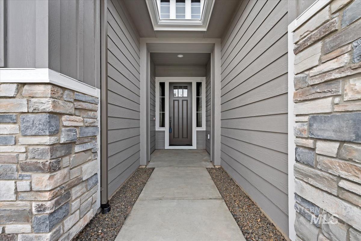 779 W Buroak Dr, Meridian, Idaho 83642, 4 Bedrooms, 3 Bathrooms, Residential For Sale, Price $796,880,MLS 98965224