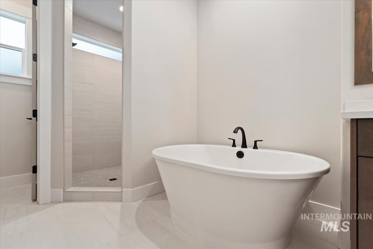 779 W Buroak Dr, Meridian, Idaho 83642, 4 Bedrooms, 3 Bathrooms, Residential For Sale, Price $793,880,MLS 98965224