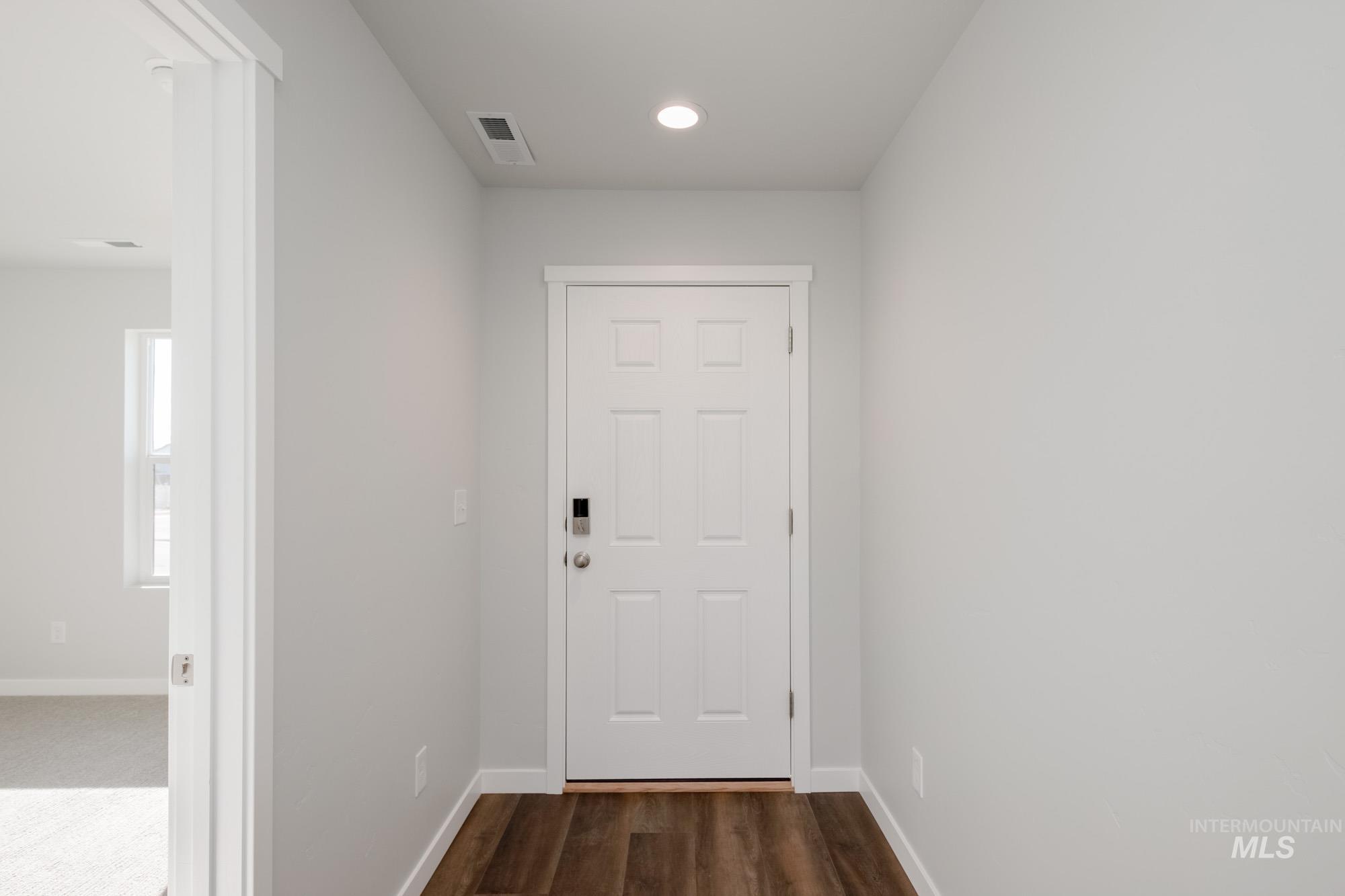 756 Strike Eagle St, Mountain Home, Idaho 83647, 5 Bedrooms, 3 Bathrooms, Residential For Sale, Price $444,990,MLS 98965241