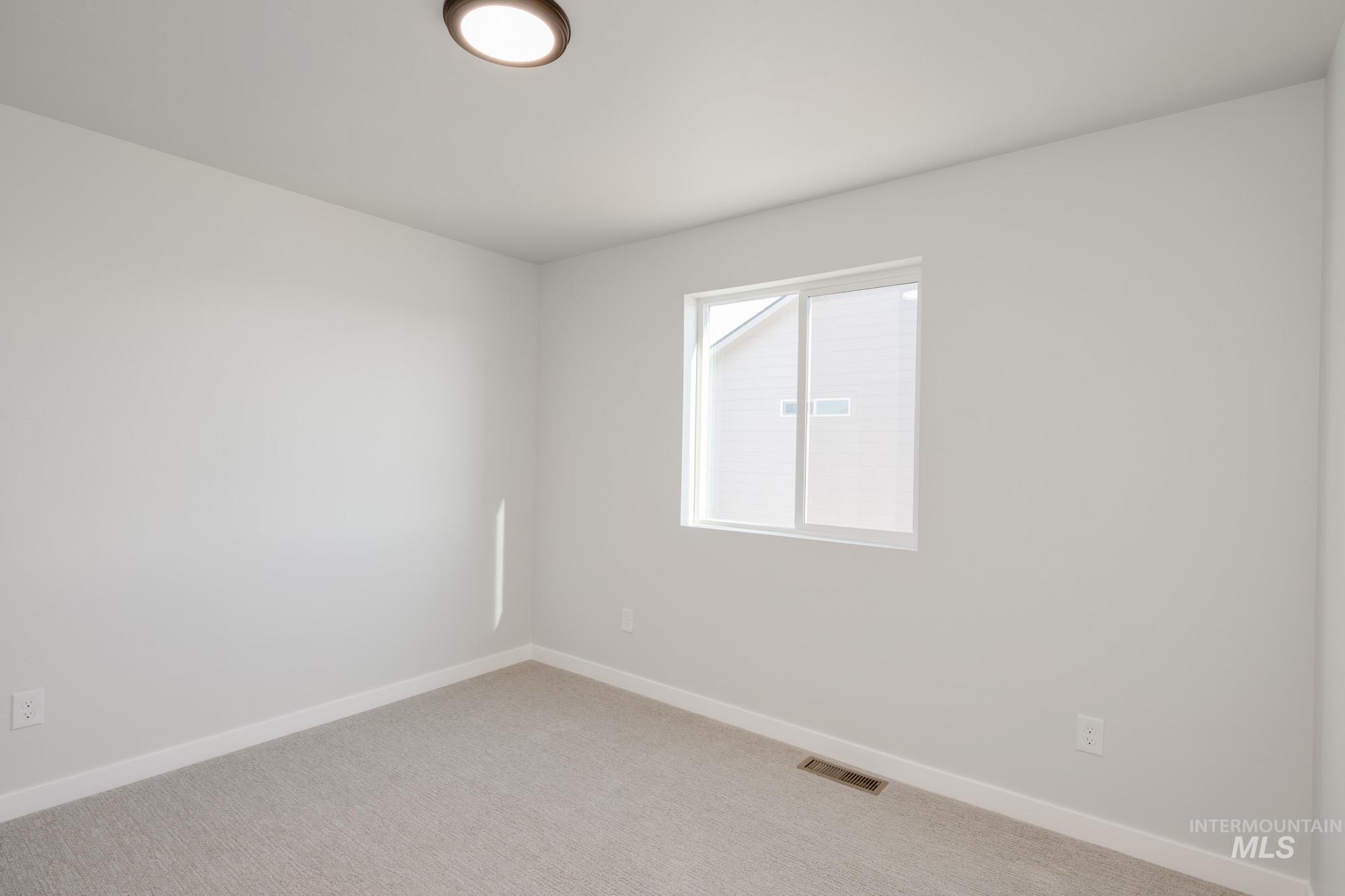 756 Strike Eagle St, Mountain Home, Idaho 83647, 5 Bedrooms, 3 Bathrooms, Residential For Sale, Price $444,990,MLS 98965241