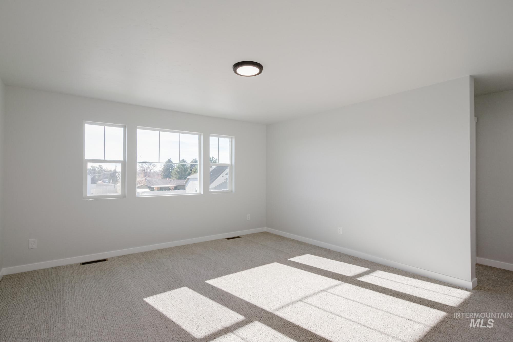 756 Strike Eagle St, Mountain Home, Idaho 83647, 5 Bedrooms, 3 Bathrooms, Residential For Sale, Price $444,990,MLS 98965241