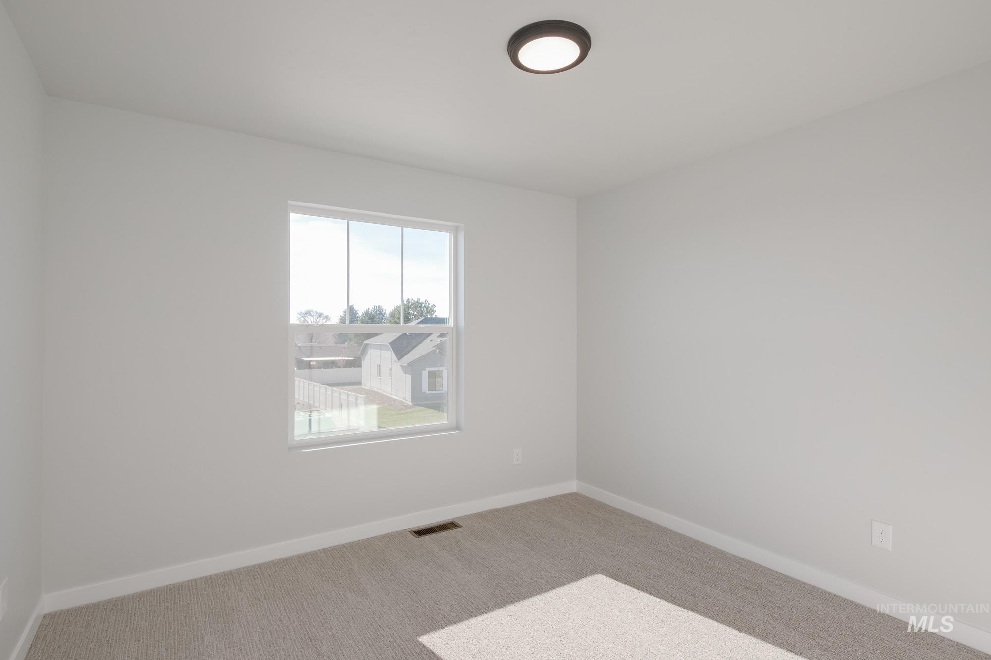 756 Strike Eagle St, Mountain Home, Idaho 83647, 5 Bedrooms, 3 Bathrooms, Residential For Sale, Price $444,990,MLS 98965241