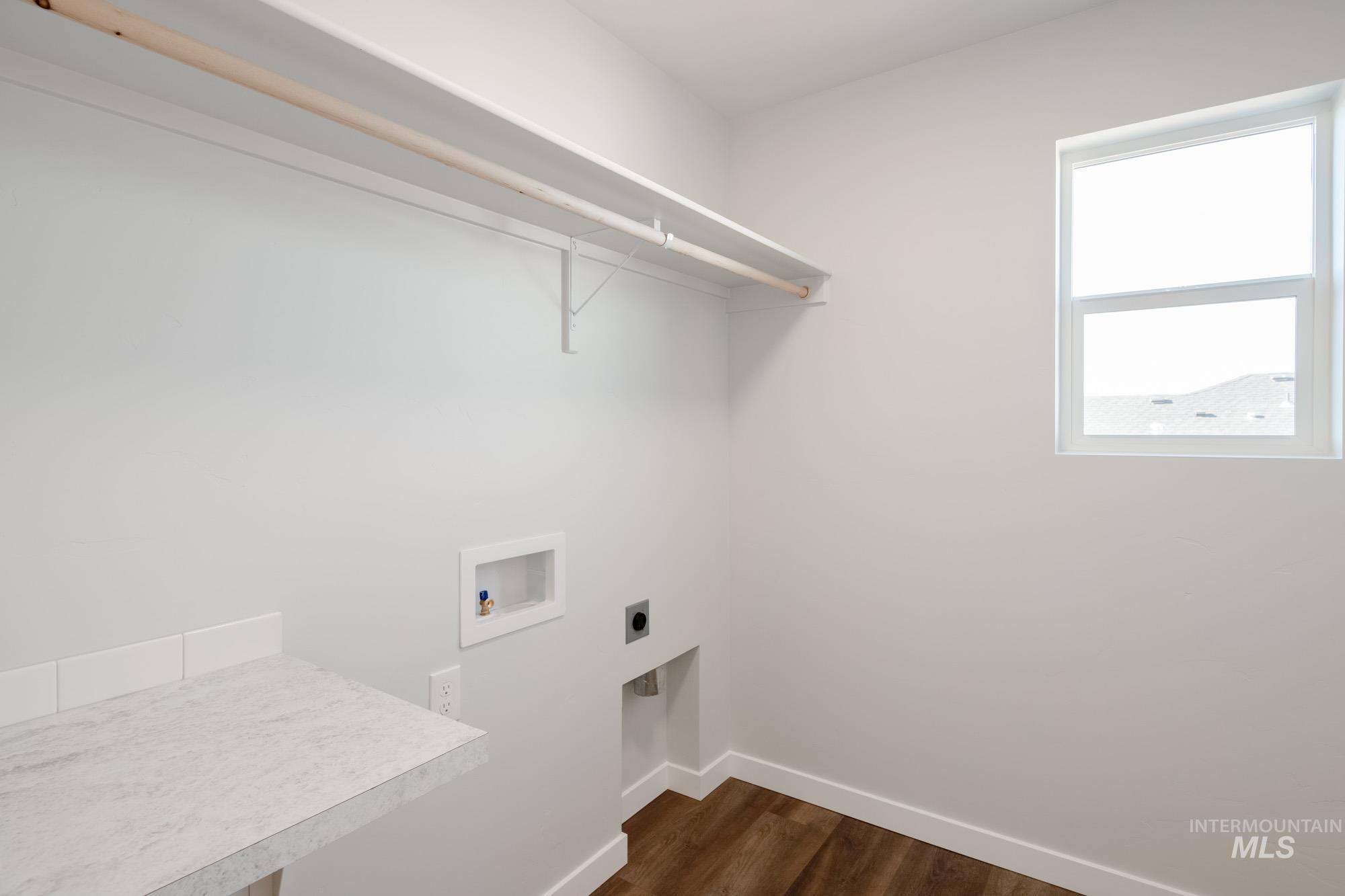 756 Strike Eagle St, Mountain Home, Idaho 83647, 5 Bedrooms, 3 Bathrooms, Residential For Sale, Price $444,990,MLS 98965241