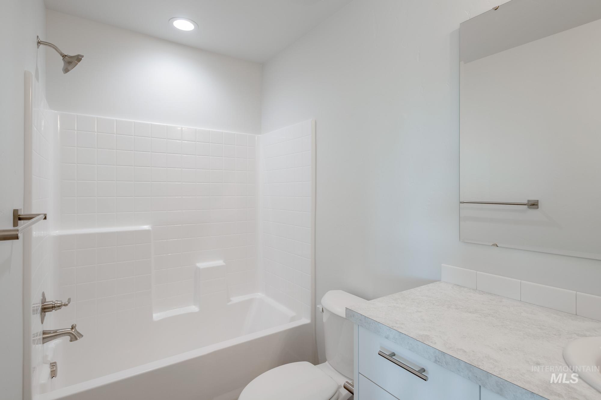 756 Strike Eagle St, Mountain Home, Idaho 83647, 5 Bedrooms, 3 Bathrooms, Residential For Sale, Price $444,990,MLS 98965241