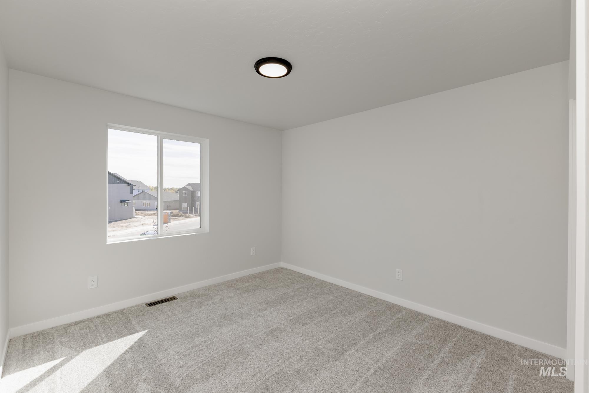 2465 N Silver Wolf Ave, Star, Idaho 83669, 4 Bedrooms, 2.5 Bathrooms, Residential For Sale, Price $484,990,MLS 98965244