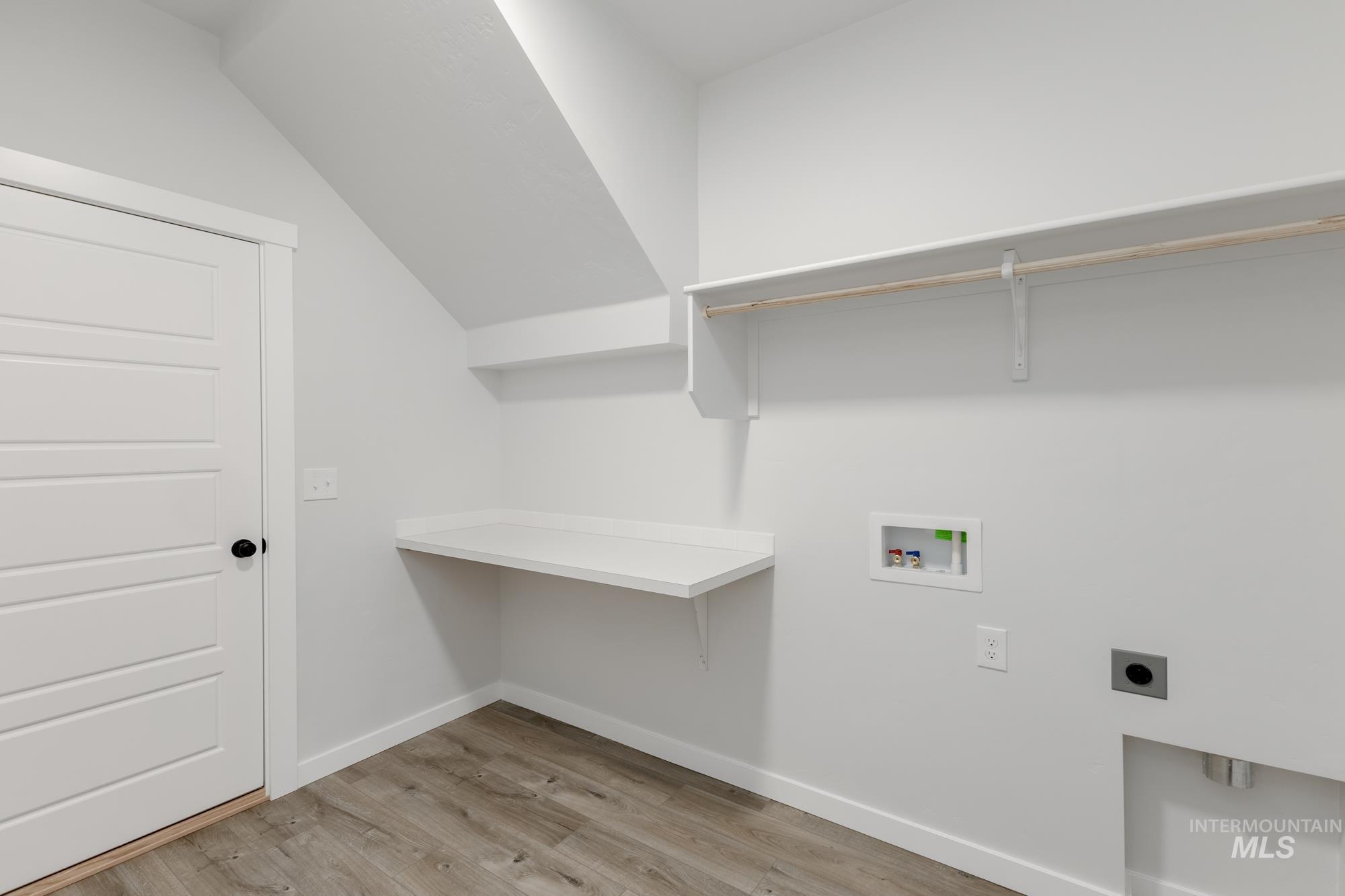 2459 N Silver Wolf Ave, Star, Idaho 83669, 3 Bedrooms, 2 Bathrooms, Residential For Sale, Price $464,990,MLS 98965247