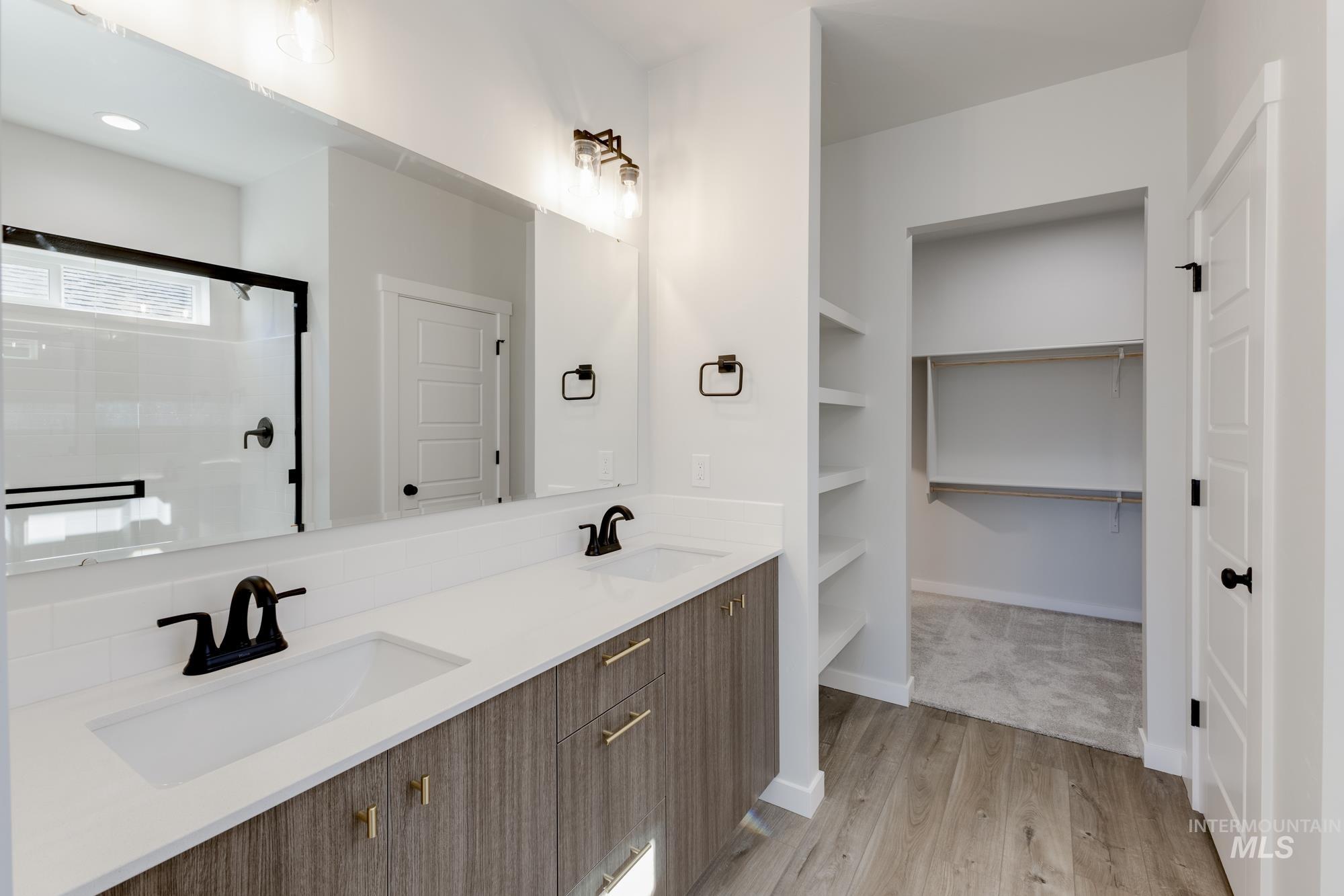 2459 N Silver Wolf Ave, Star, Idaho 83669, 3 Bedrooms, 2 Bathrooms, Residential For Sale, Price $464,990,MLS 98965247